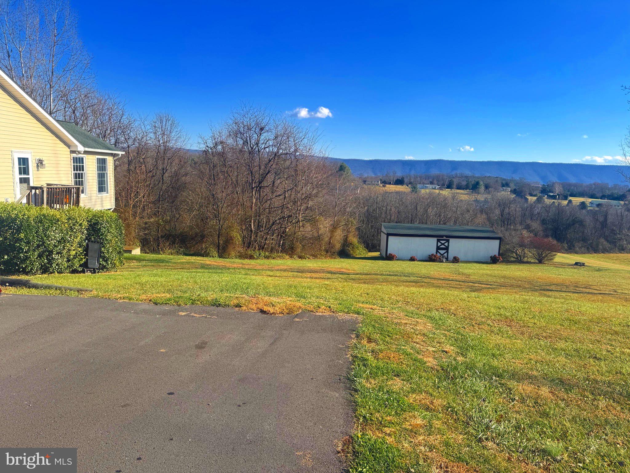 522 MANOR HILL DRIVE