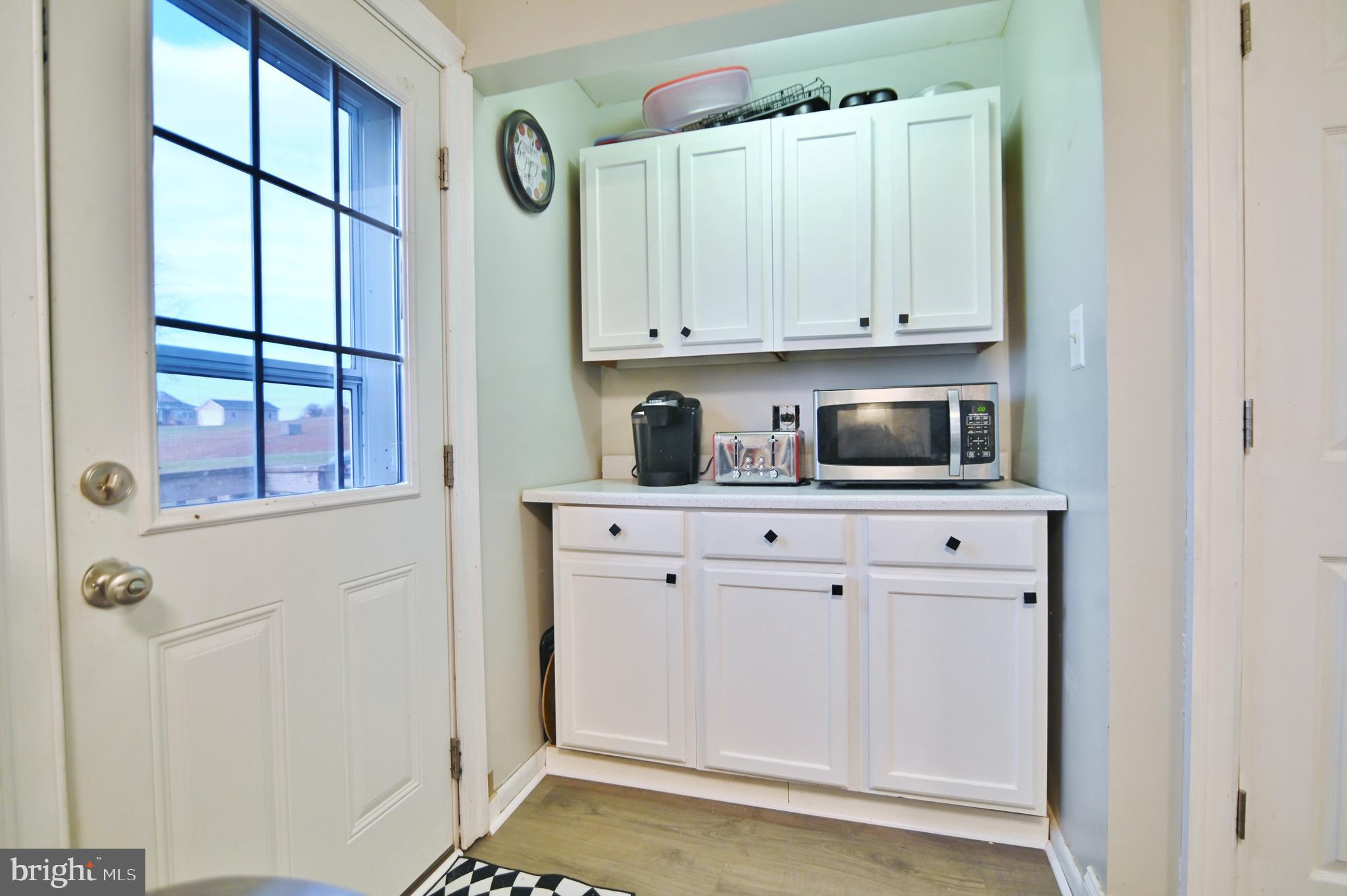 MANOR HILL ESTATES - Residential