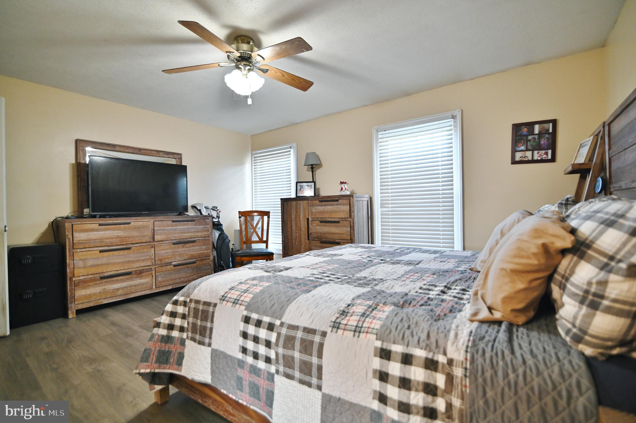 MANOR HILL ESTATES - Residential