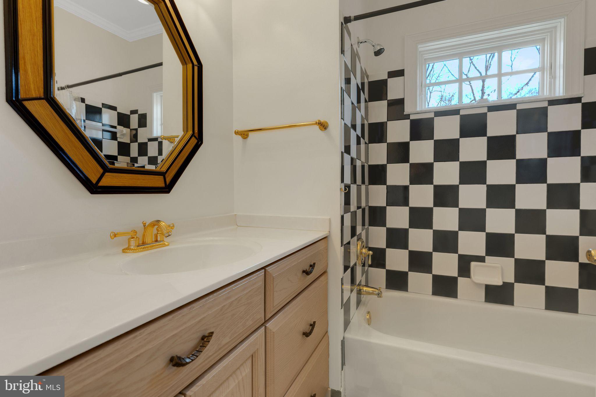 AVON PARK - Residential