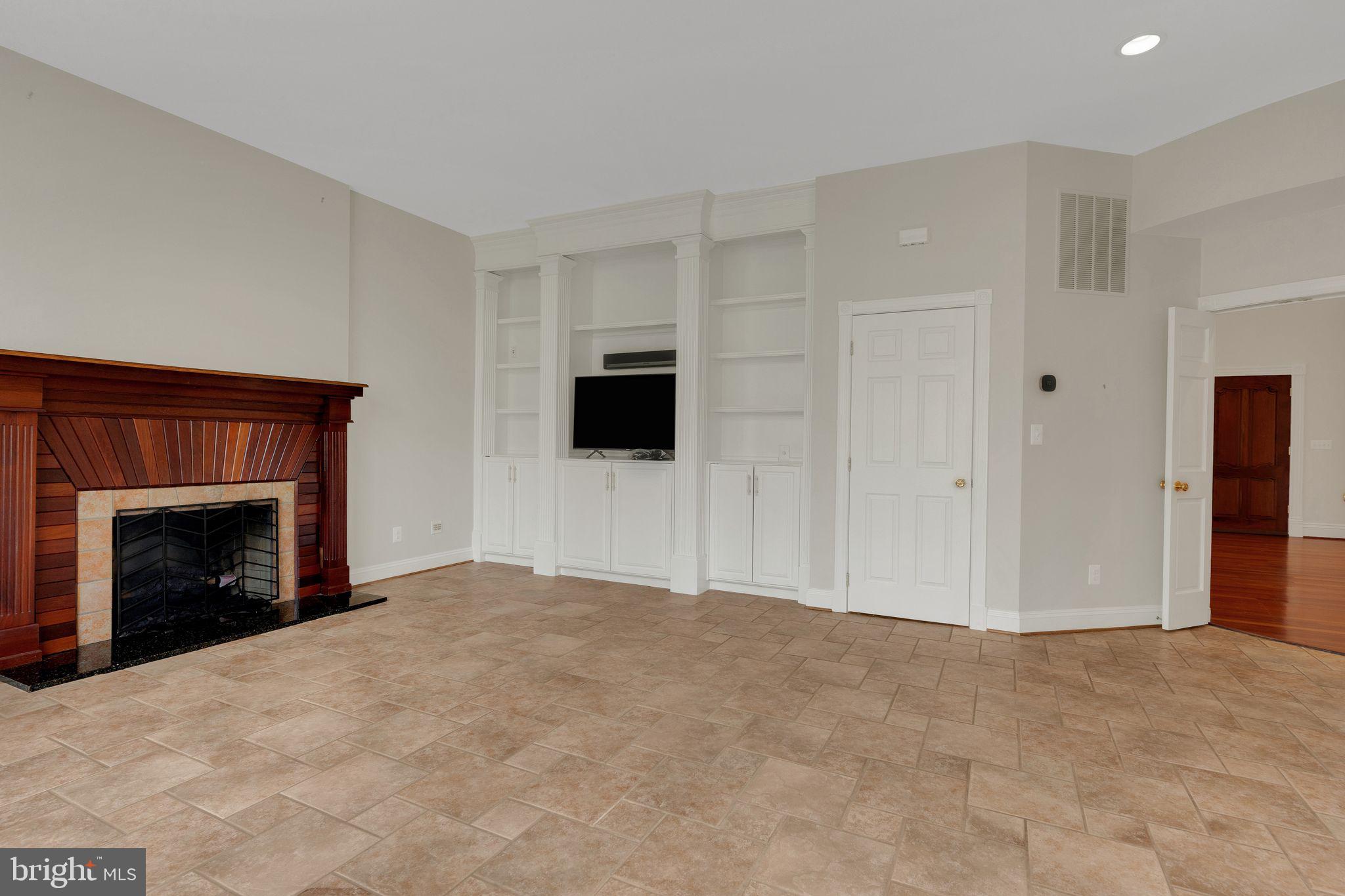 AVON PARK - Residential