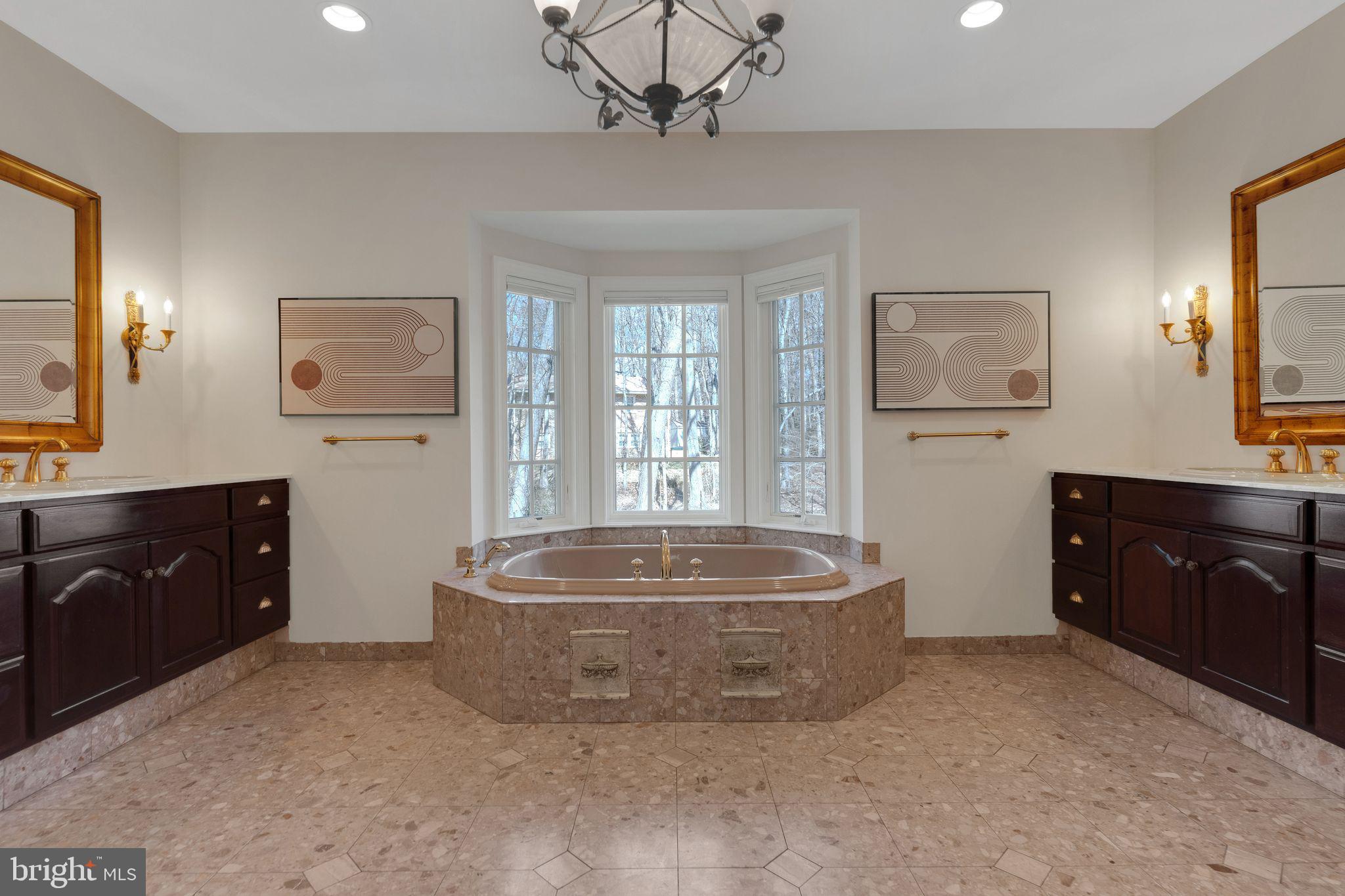 AVON PARK - Residential