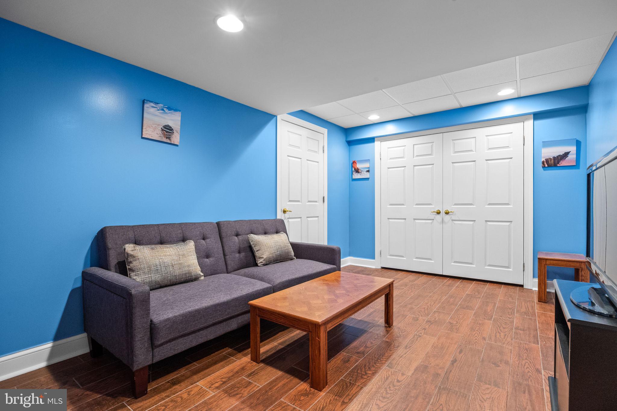 WILTSHIRE WALK - Residential