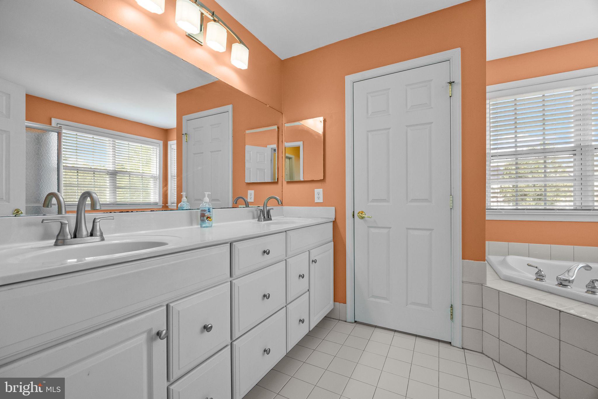 WILTSHIRE WALK - Residential