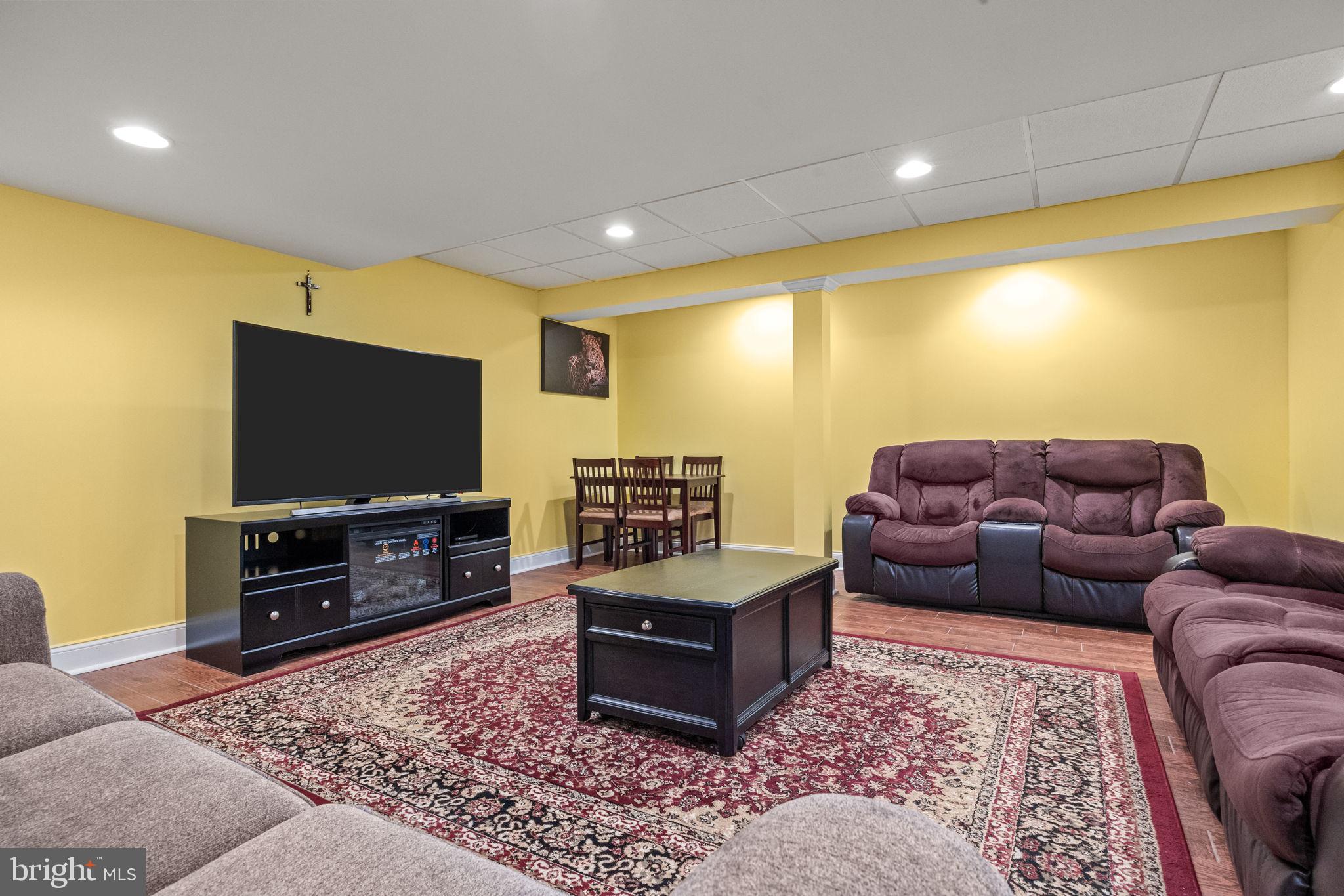 WILTSHIRE WALK - Residential