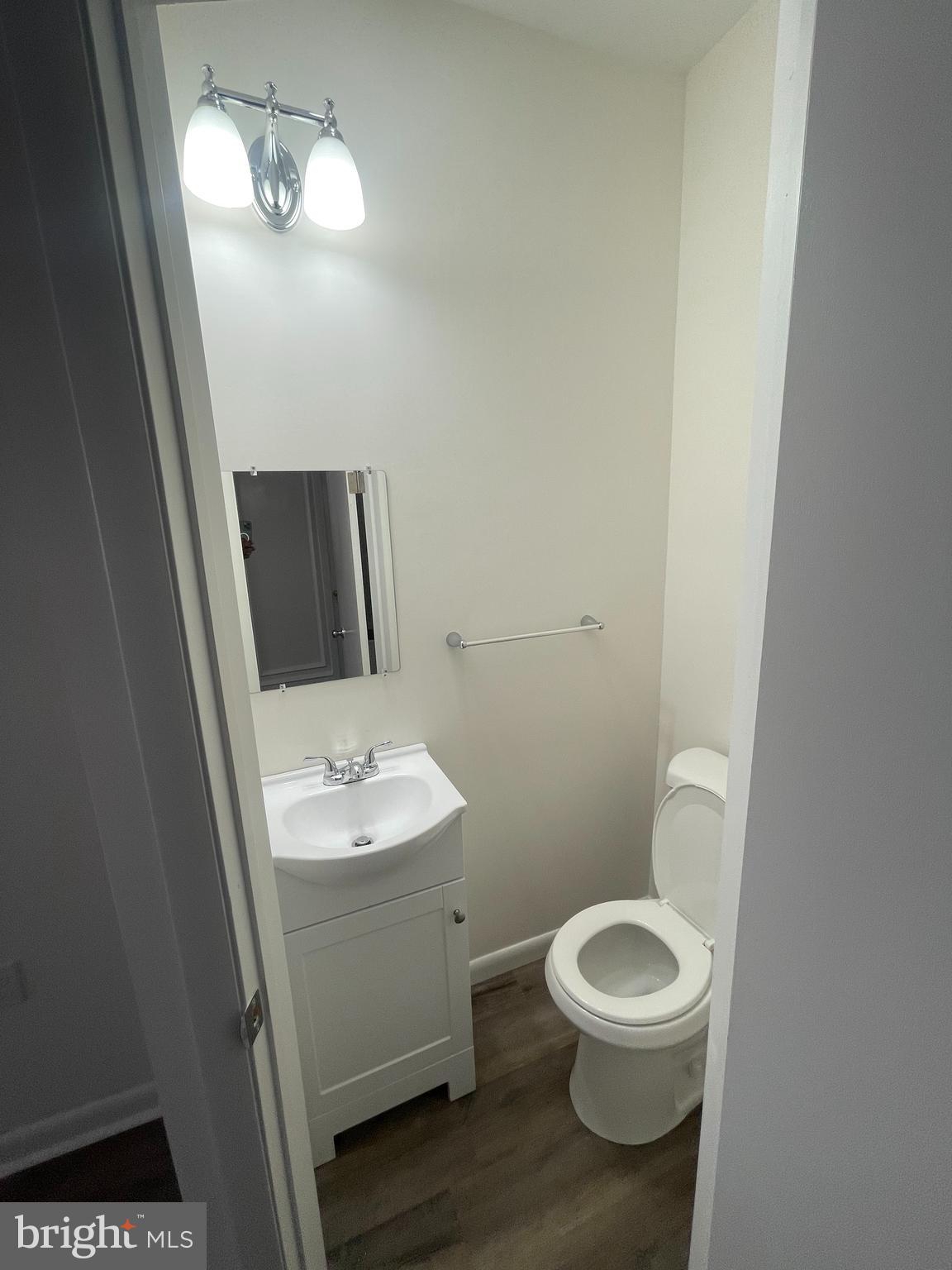 GIRARD ESTATES - Residential Lease