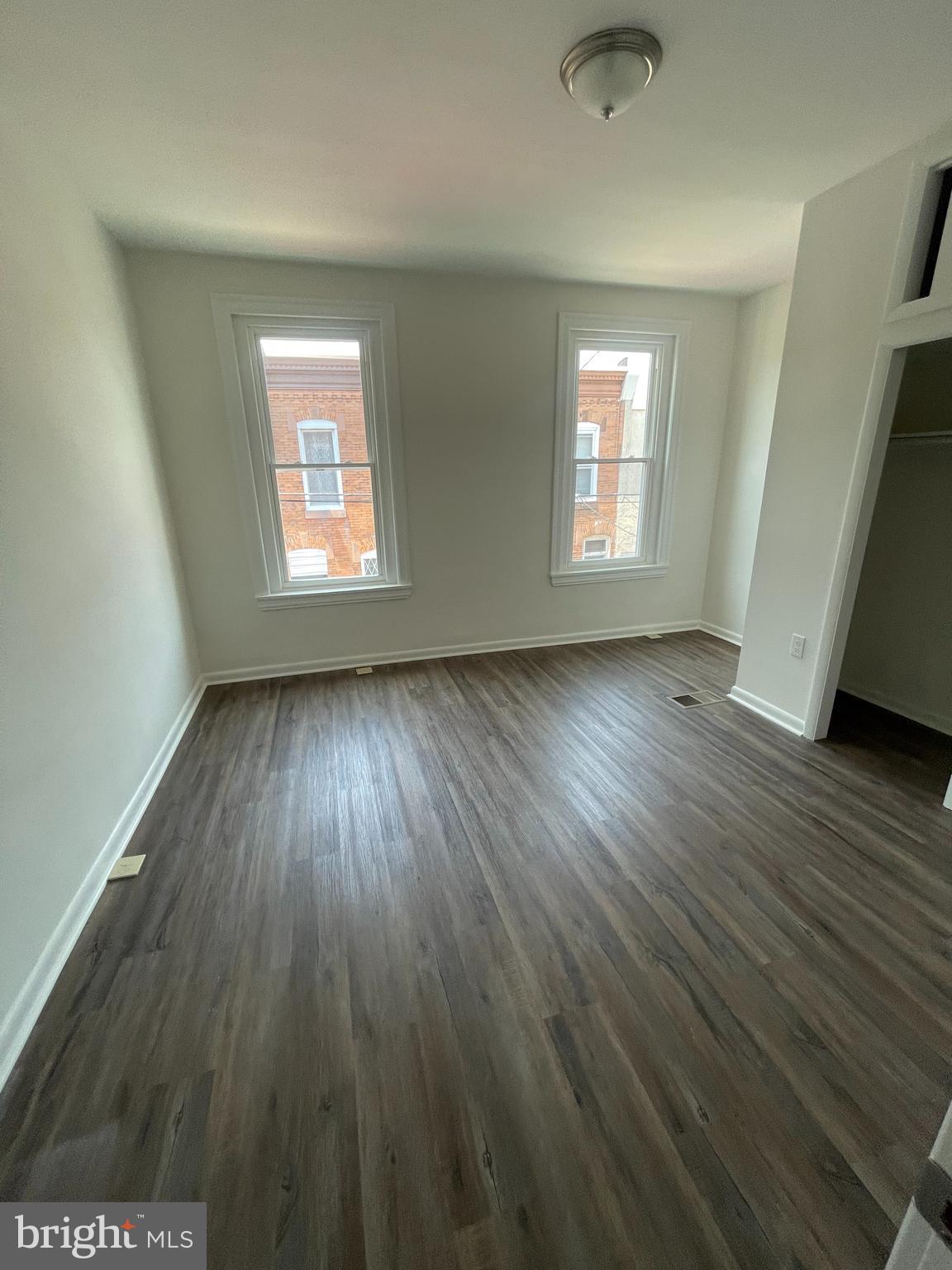 GIRARD ESTATES - Residential Lease