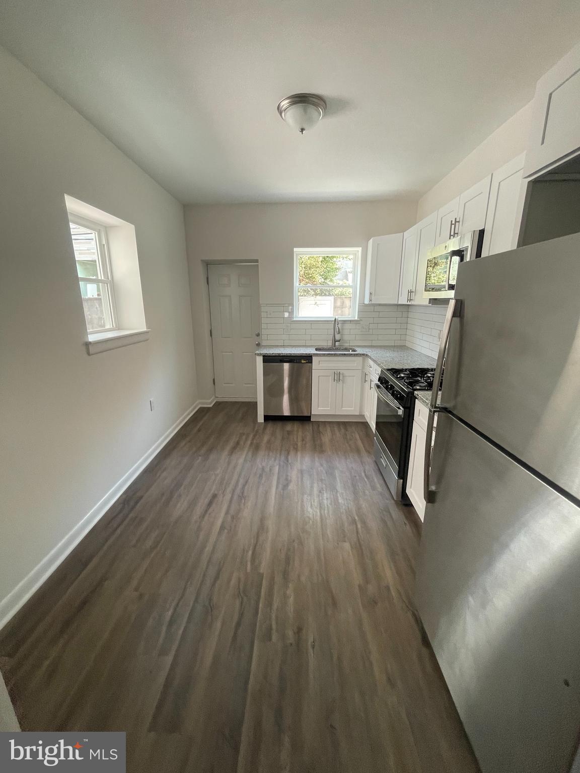 GIRARD ESTATES - Residential Lease