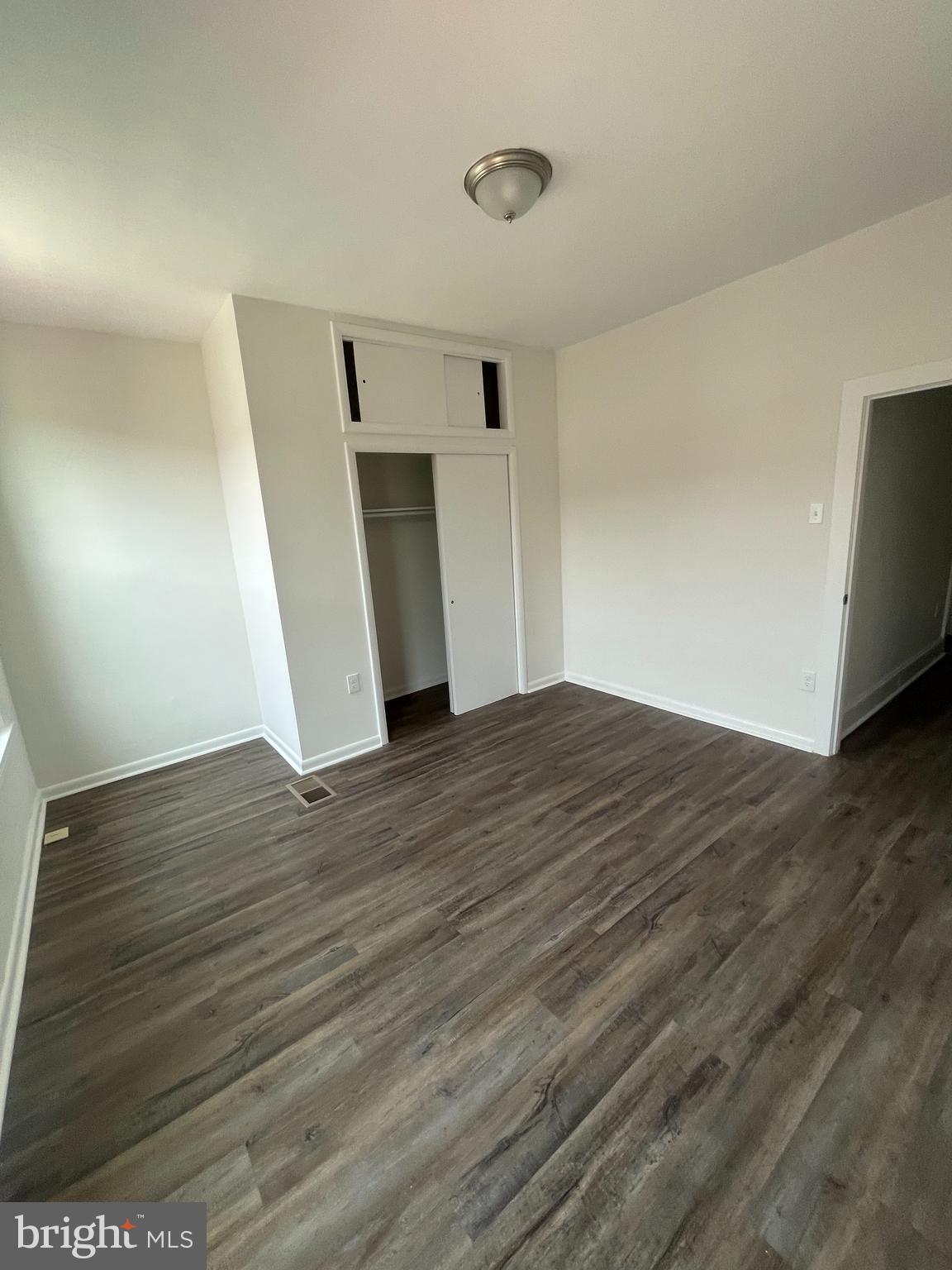 GIRARD ESTATES - Residential Lease