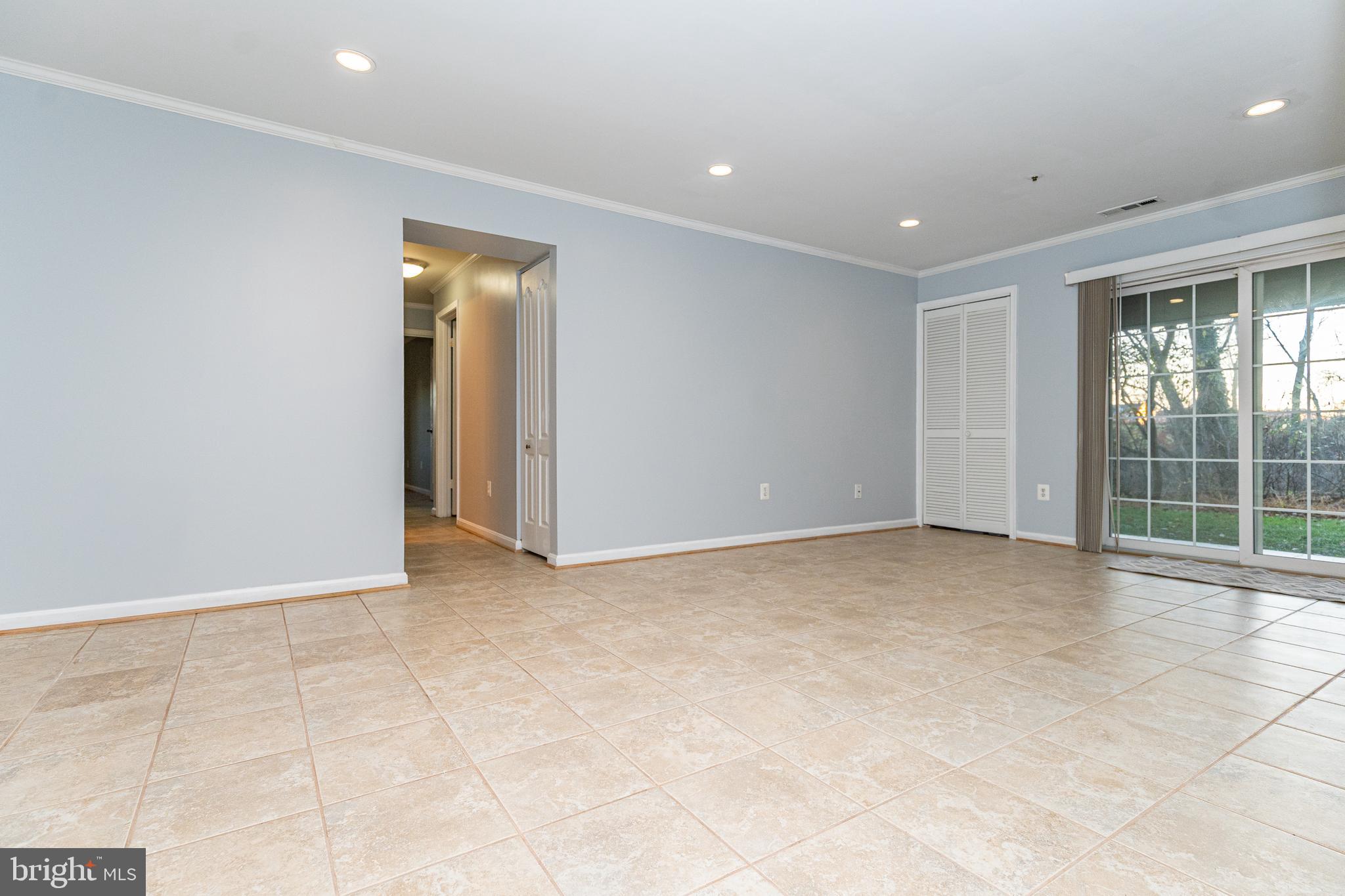 MONTGOMERY RUN - Residential