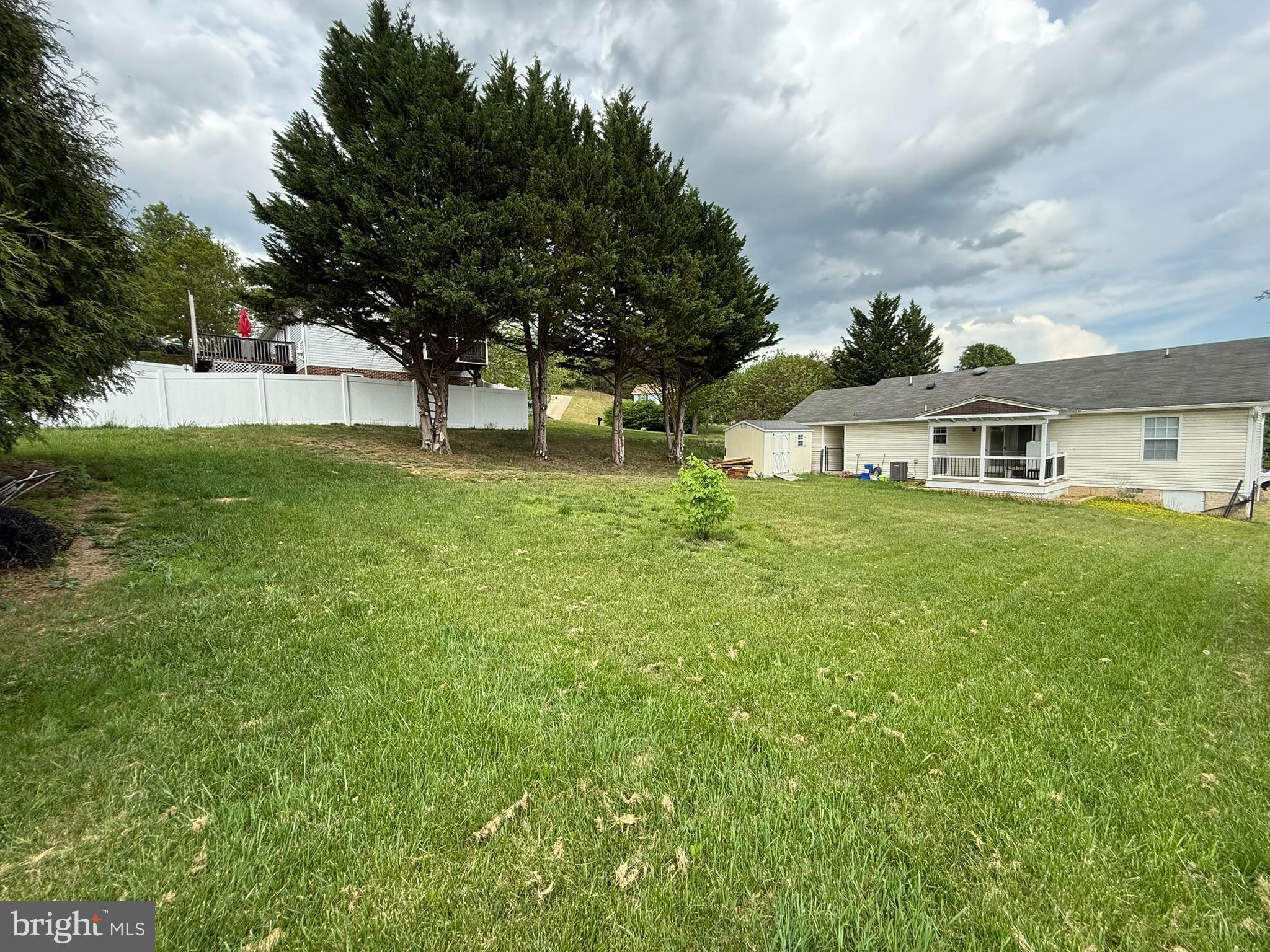 RIVERVIEW - Residential