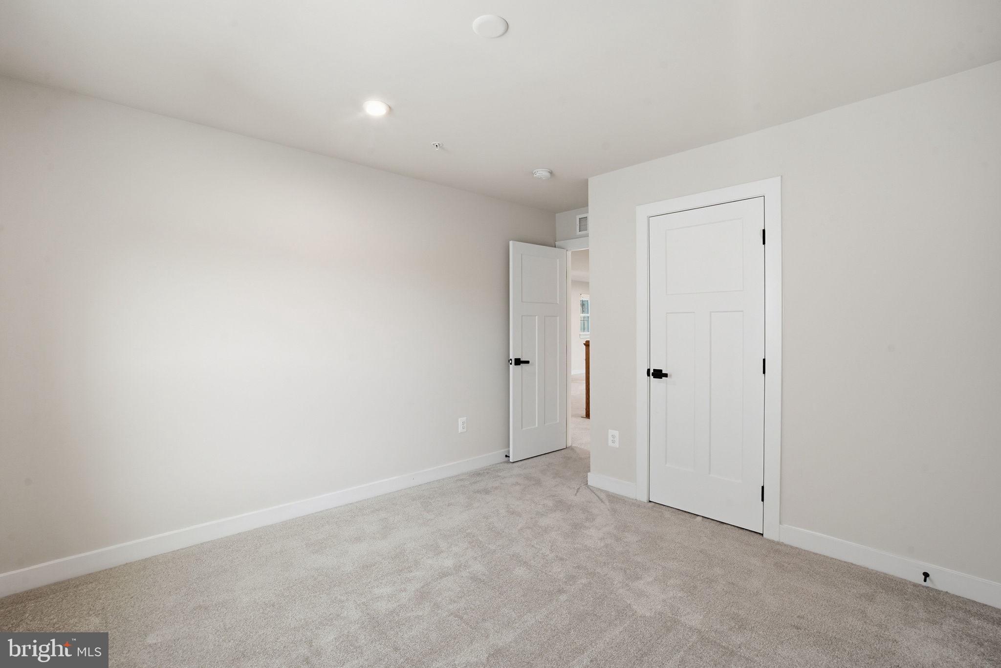 PERRY'S RETREAT - Residential