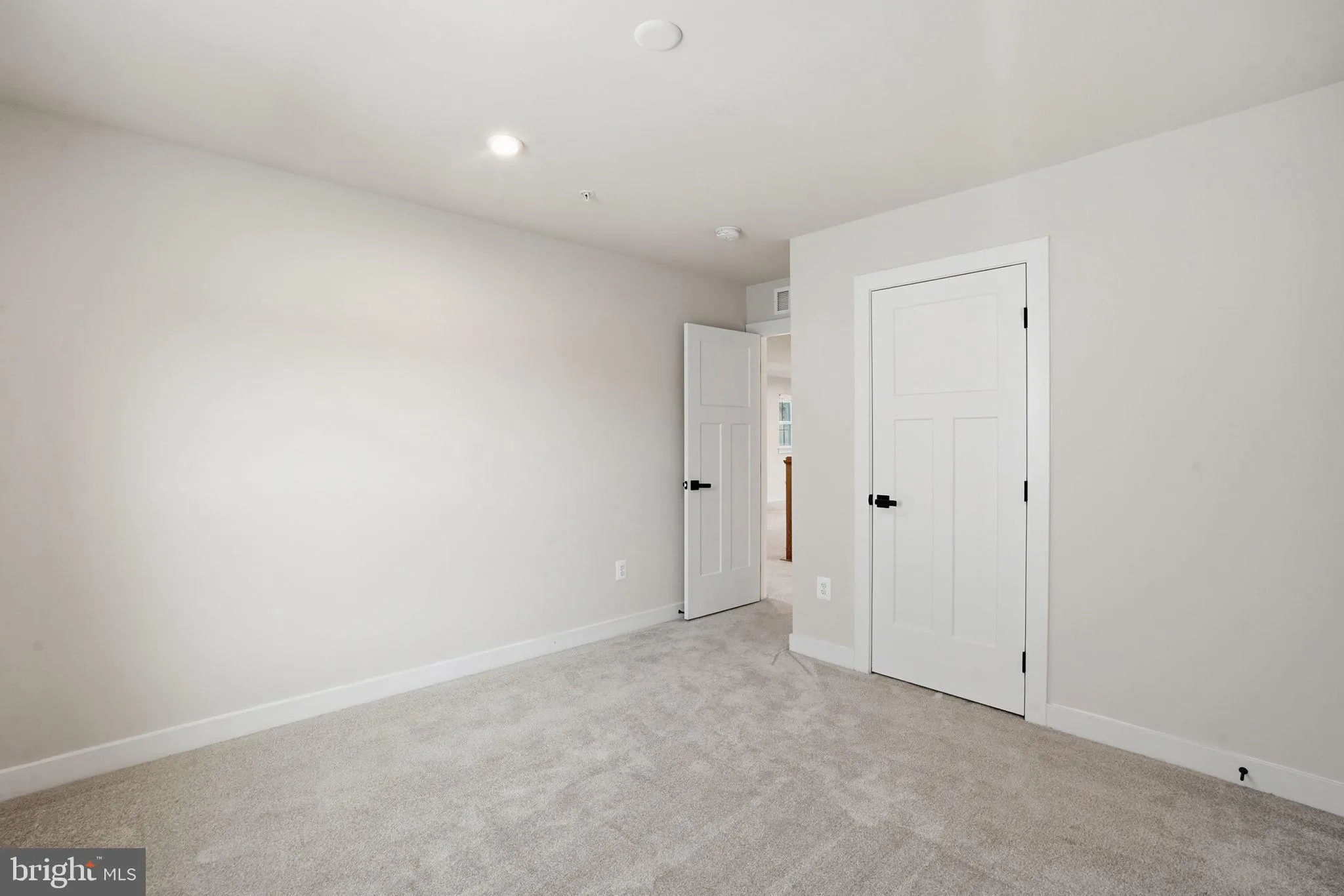 Grasonville, Maryland 21638, United States, 5 Bedrooms Bedrooms, ,3 BathroomsBathrooms,Residential,Active,255189