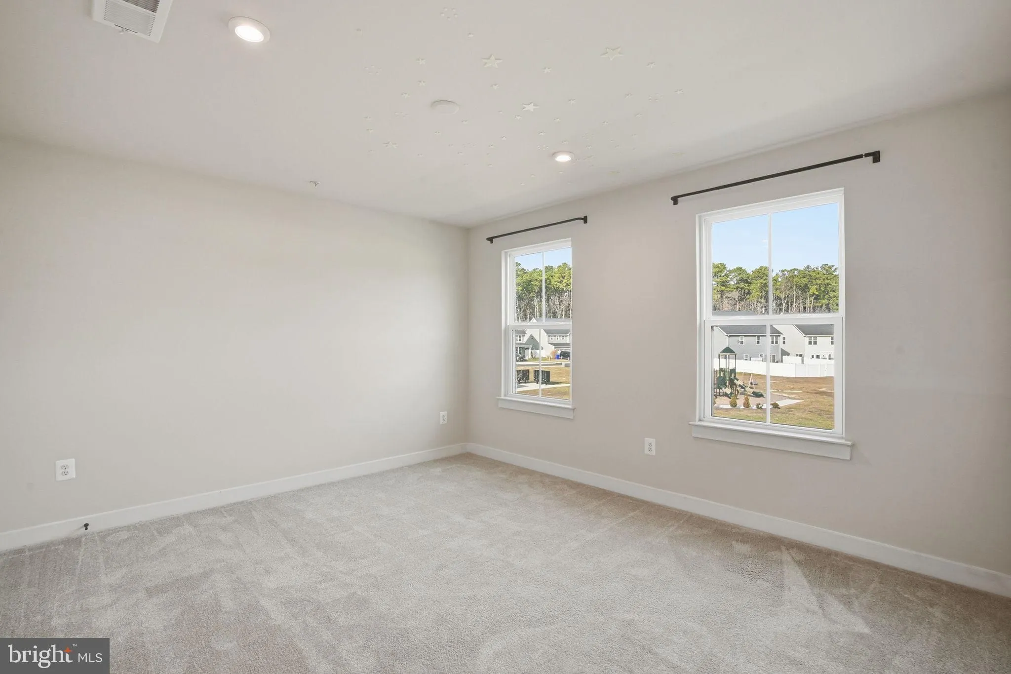 Grasonville, Maryland 21638, United States, 5 Bedrooms Bedrooms, ,3 BathroomsBathrooms,Residential,Active,255189