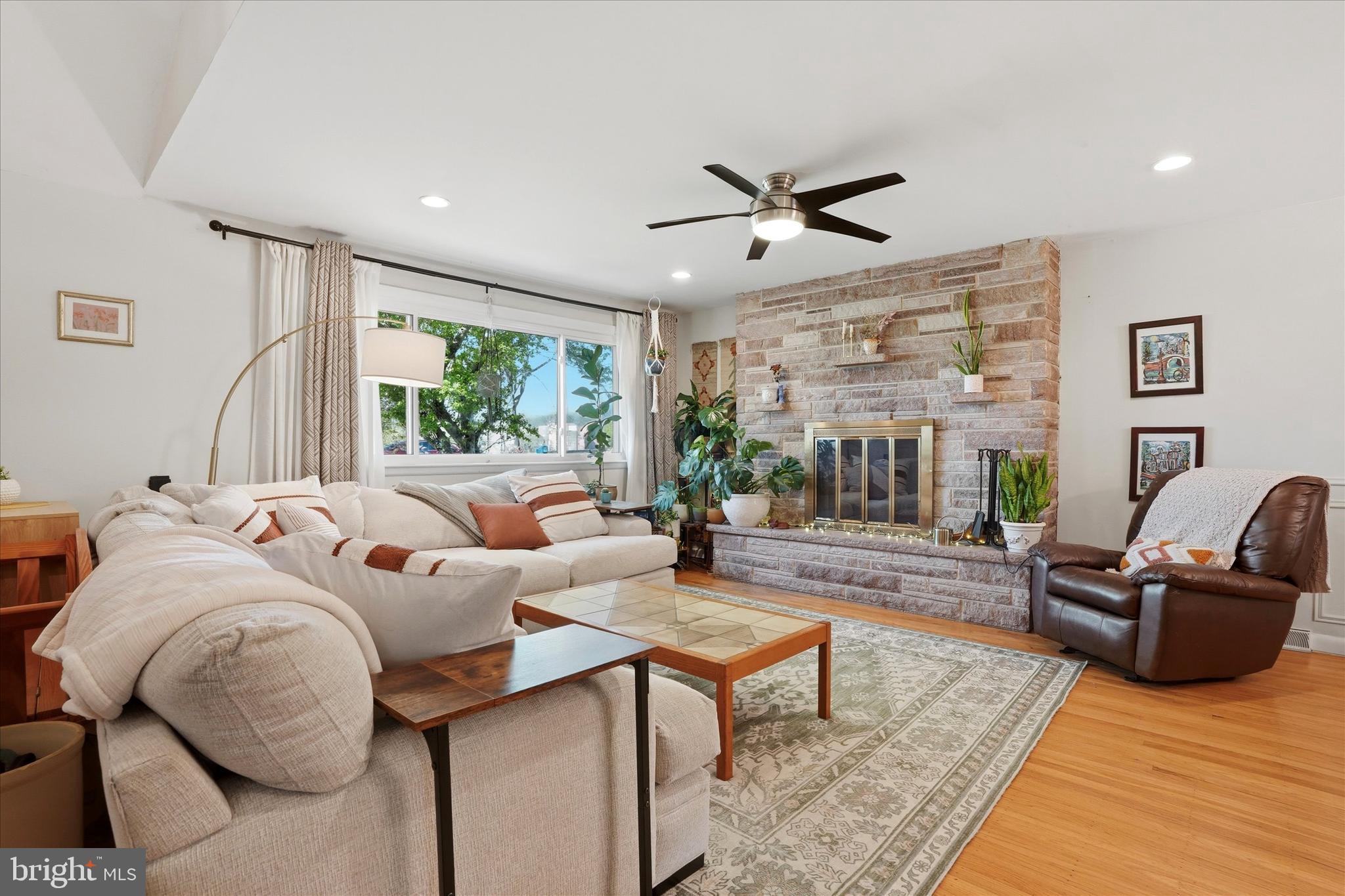 CHELTENHAM - Residential