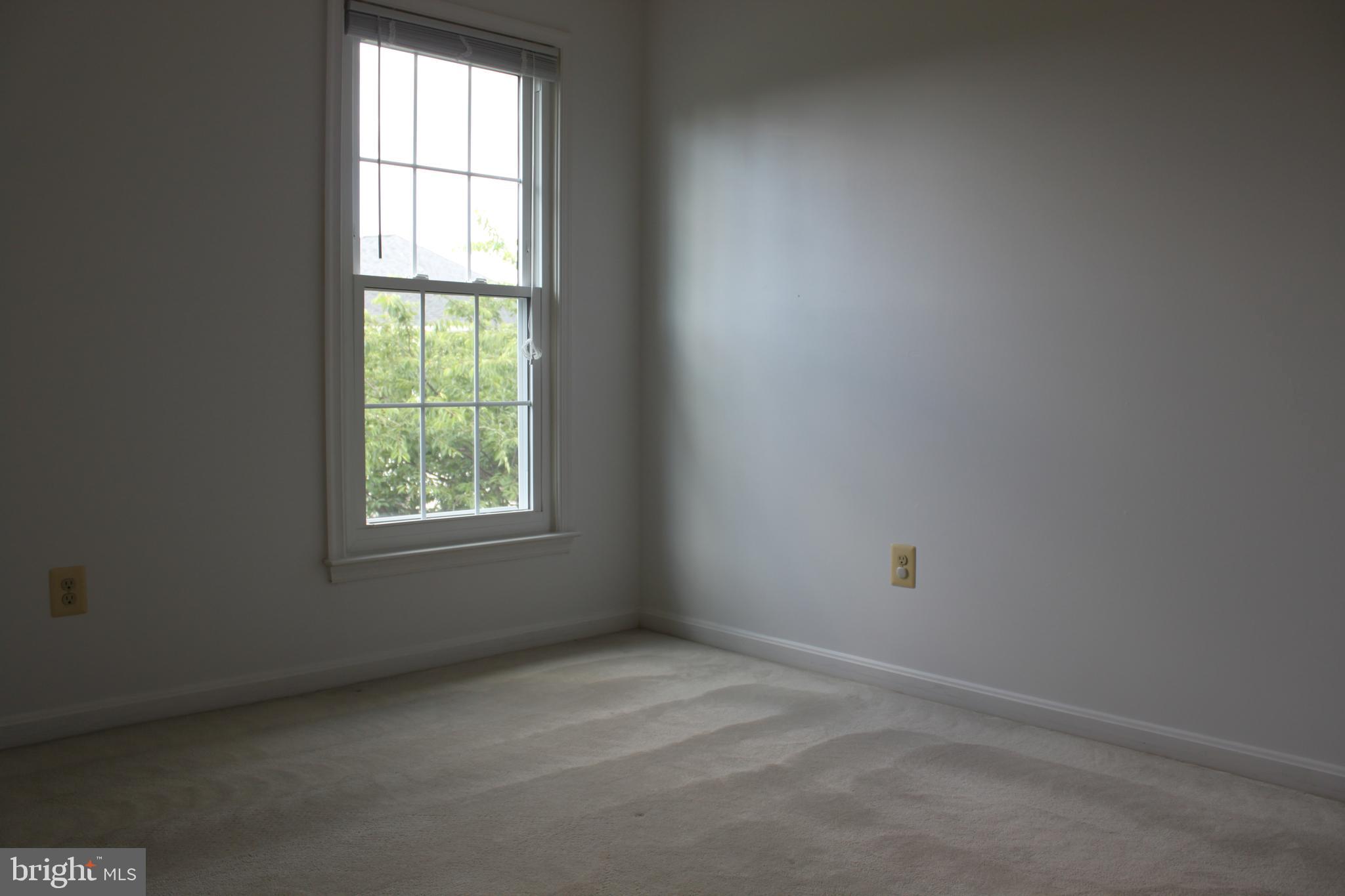 POLO FIELDS - Residential Lease