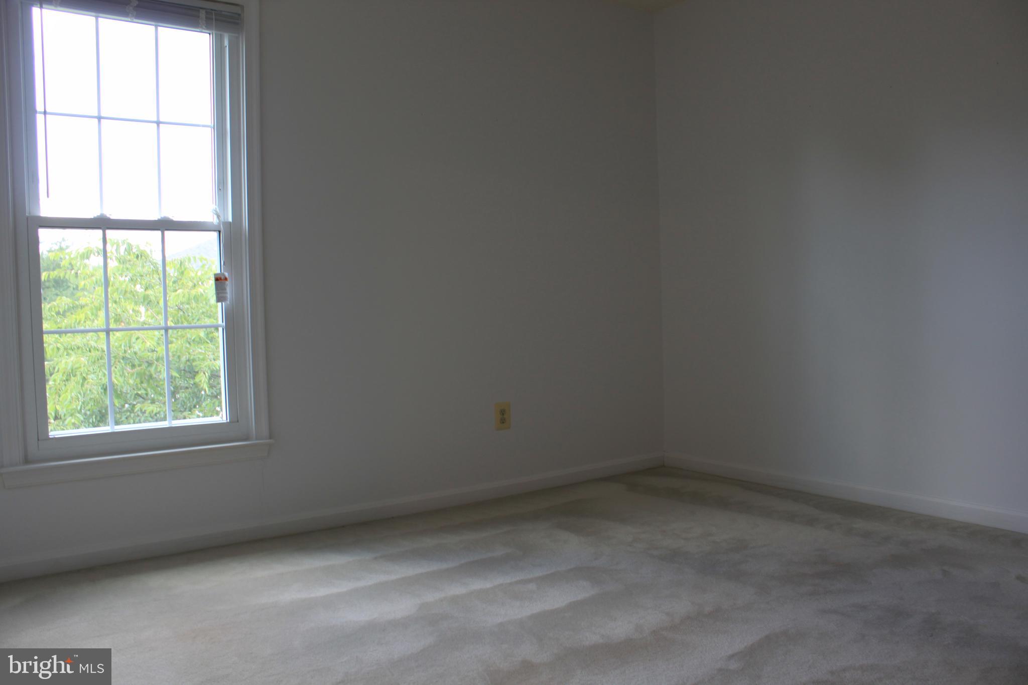 POLO FIELDS - Residential Lease