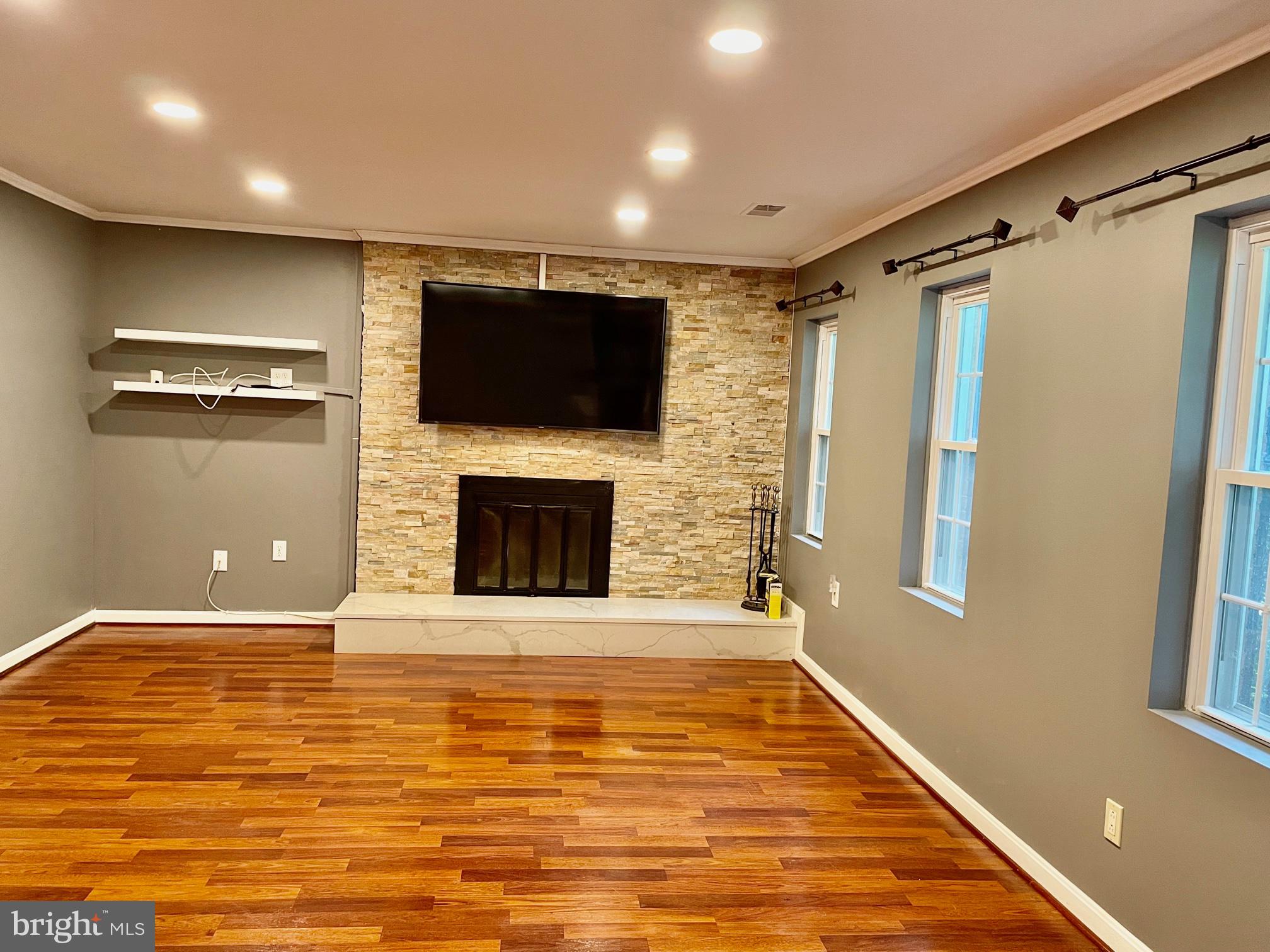 SARATOGA - Residential