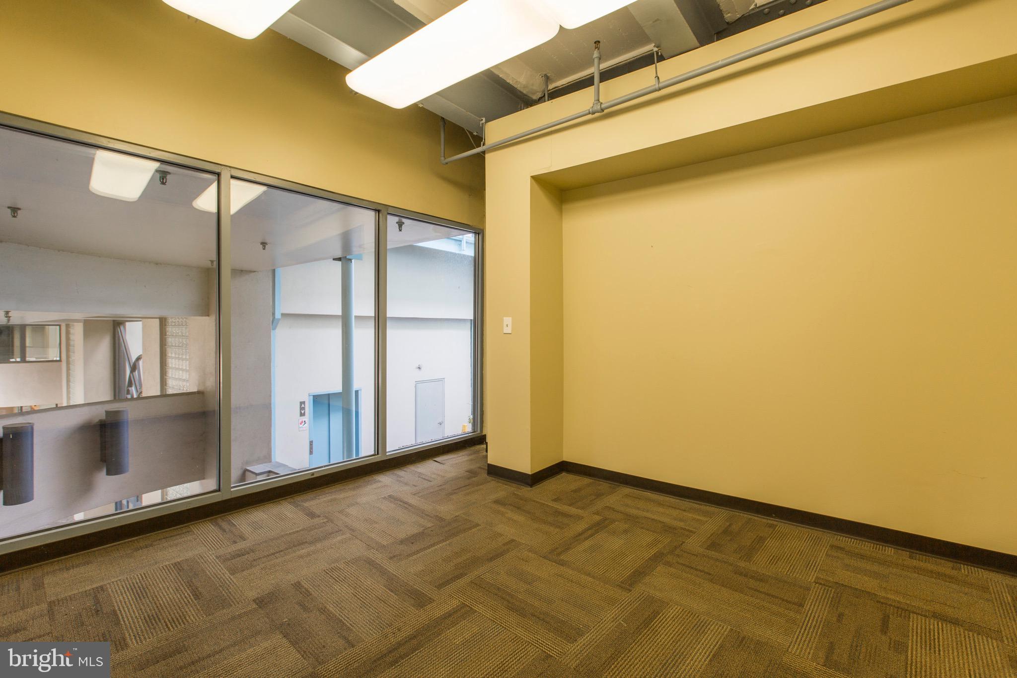 PENN'S LANDING - Commercial Lease