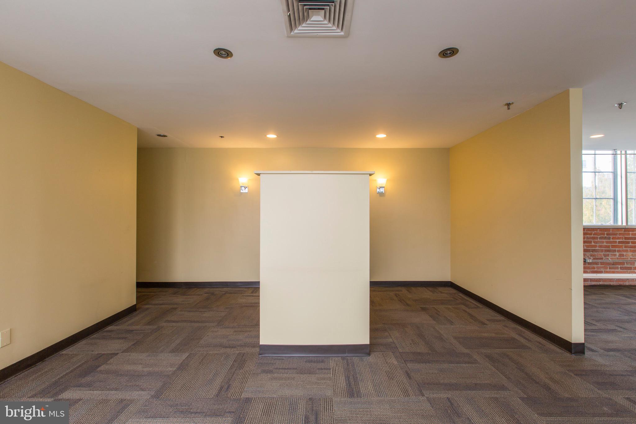 PENN'S LANDING - Commercial Lease