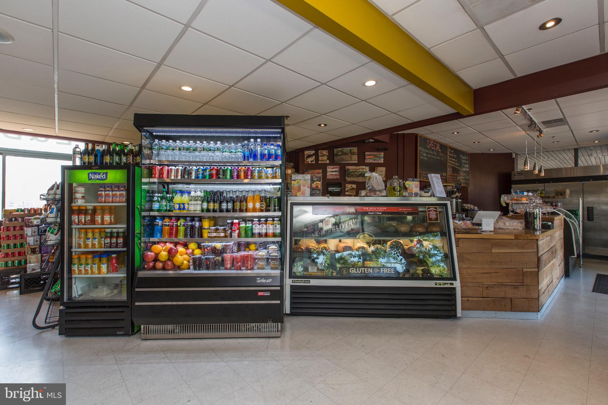 PENN'S LANDING - Commercial Lease