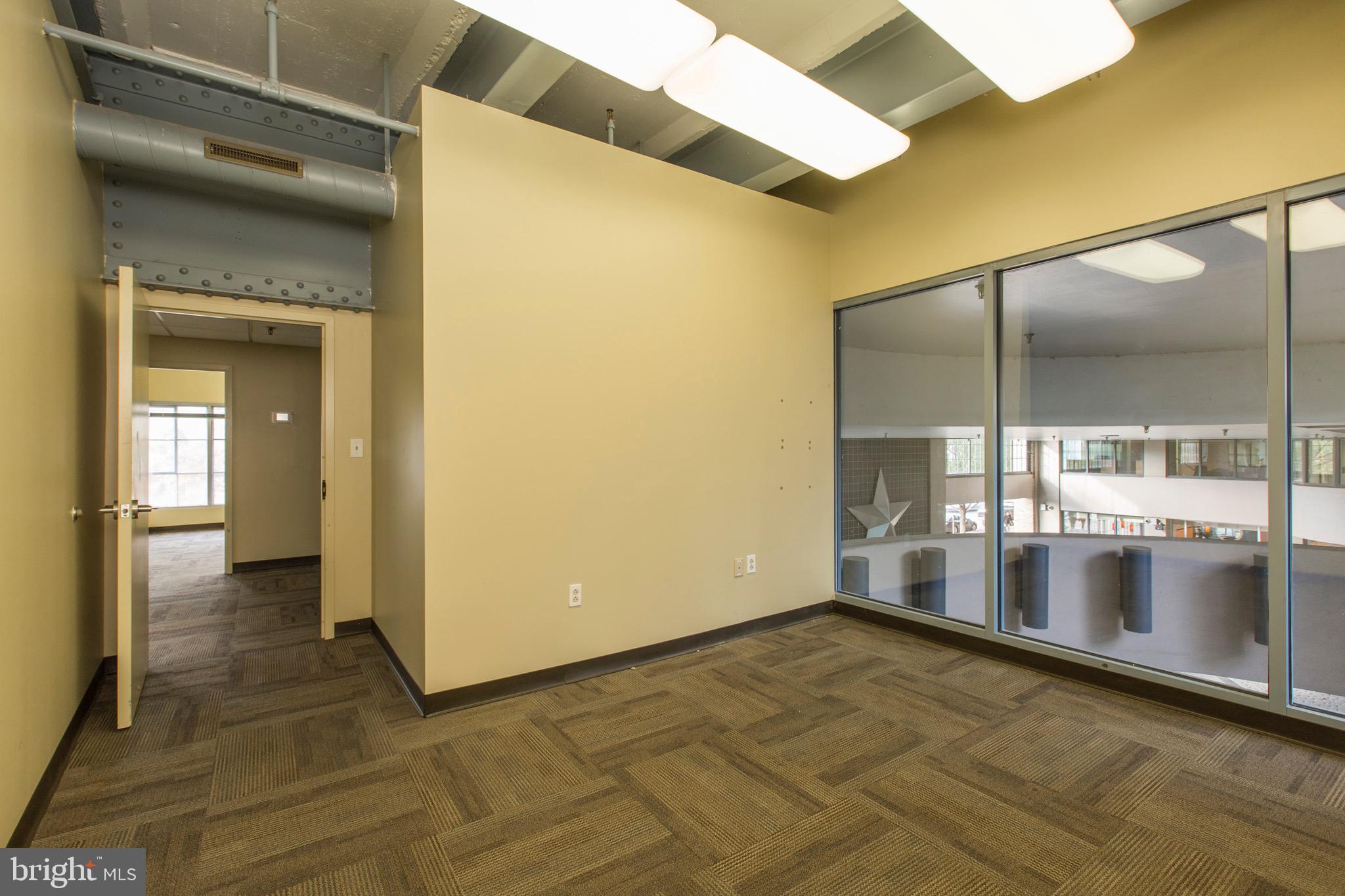 PENN'S LANDING - Commercial Lease