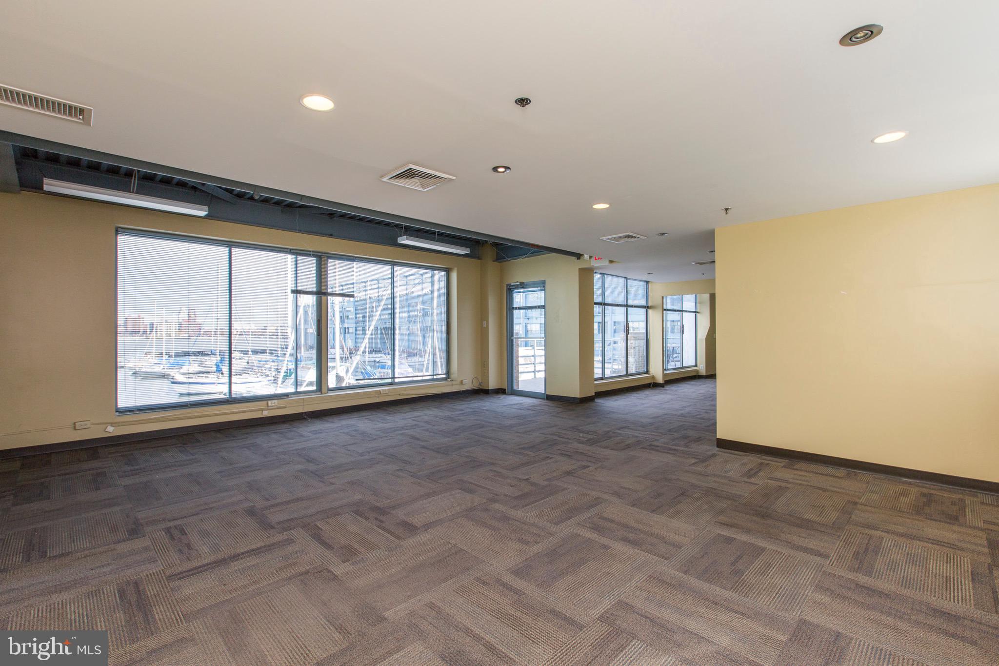 PENN'S LANDING - Commercial Lease