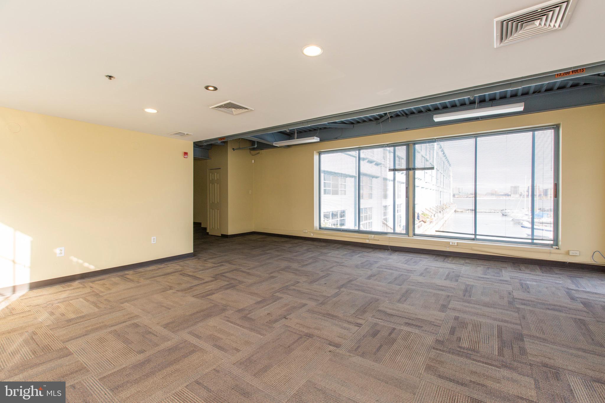 PENN'S LANDING - Commercial Lease