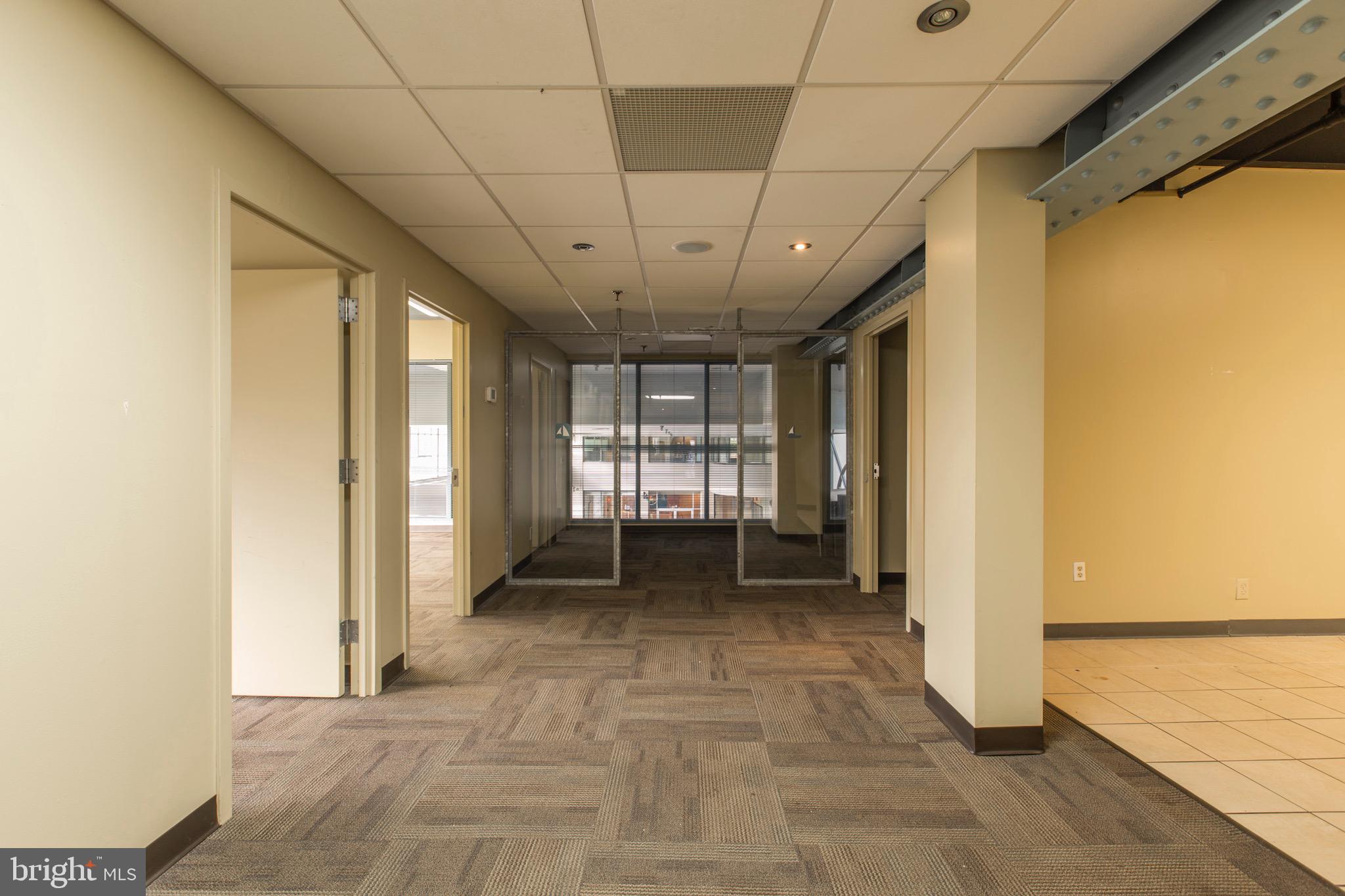 PENN'S LANDING - Commercial Lease