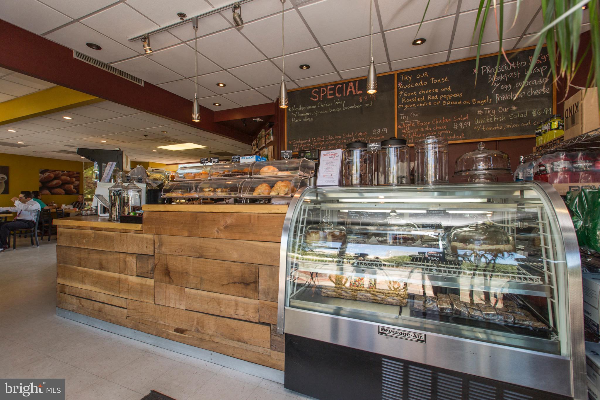 PENN'S LANDING - Commercial Lease