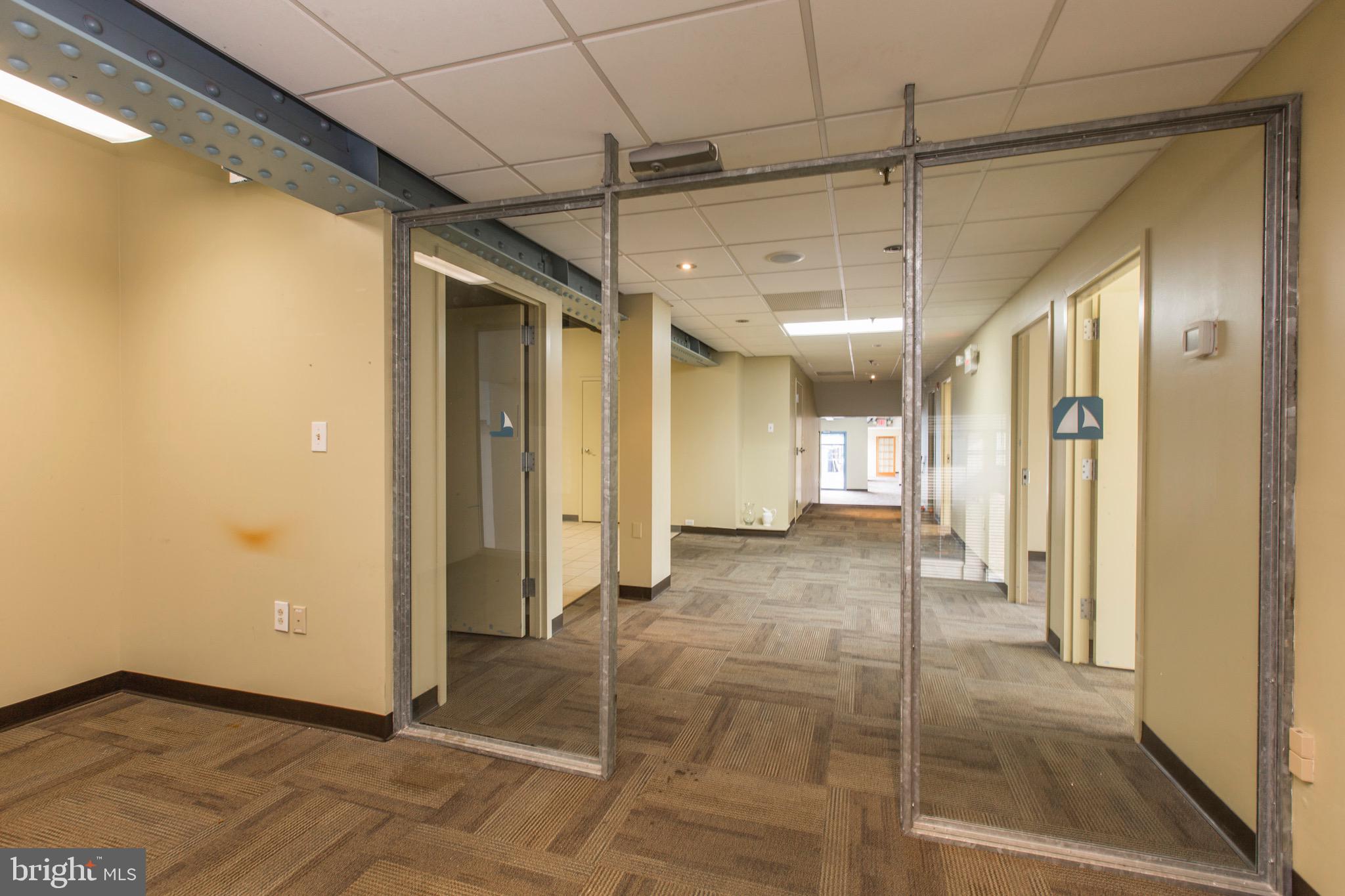 PENN'S LANDING - Commercial Lease