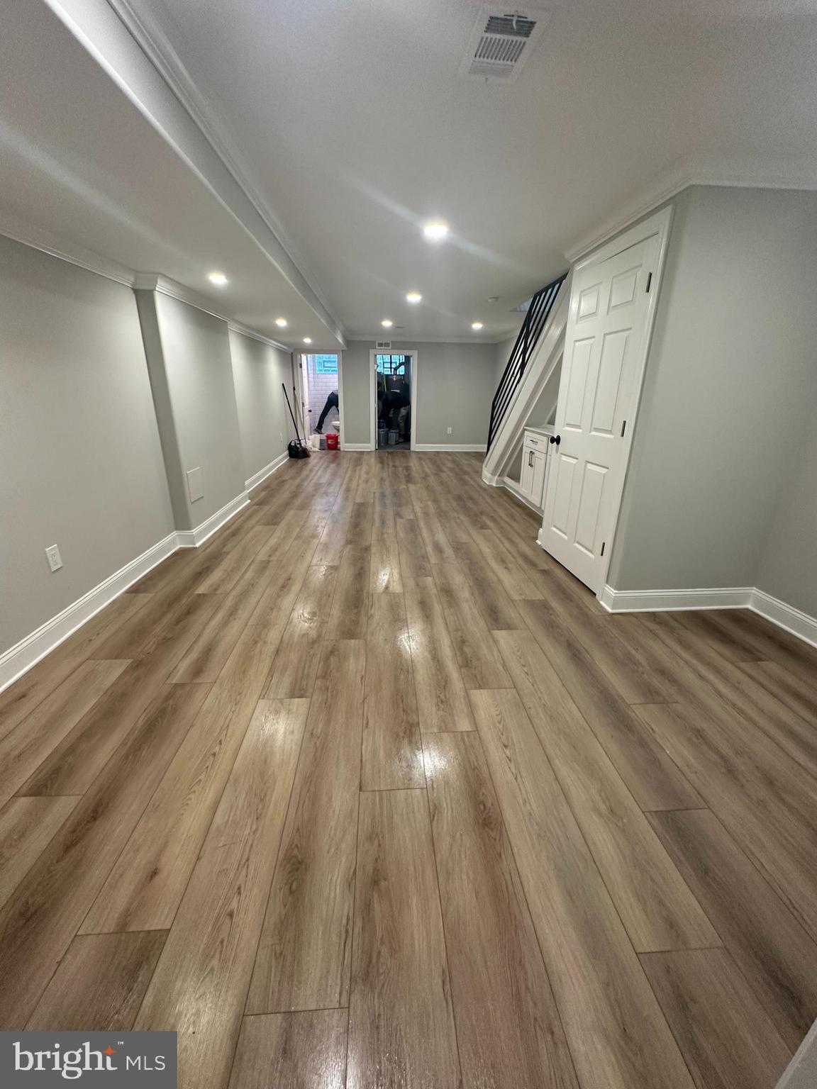 EAST OAK LANE - Residential Lease