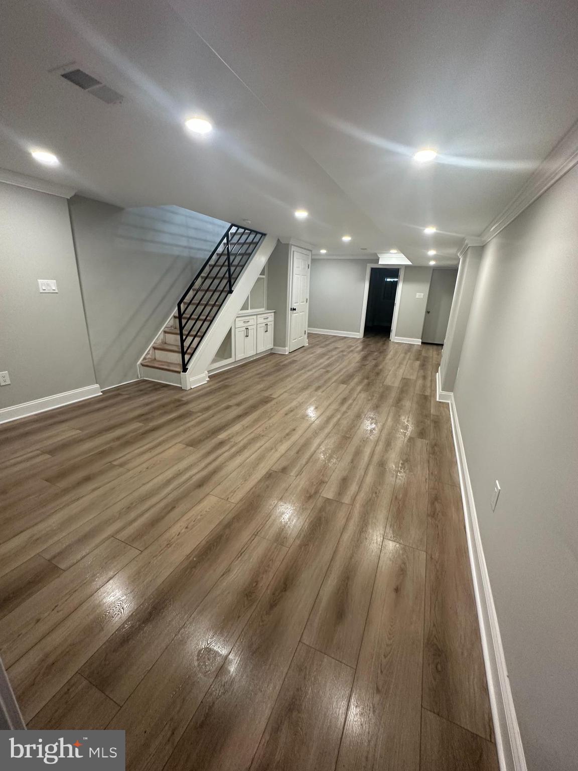 EAST OAK LANE - Residential Lease