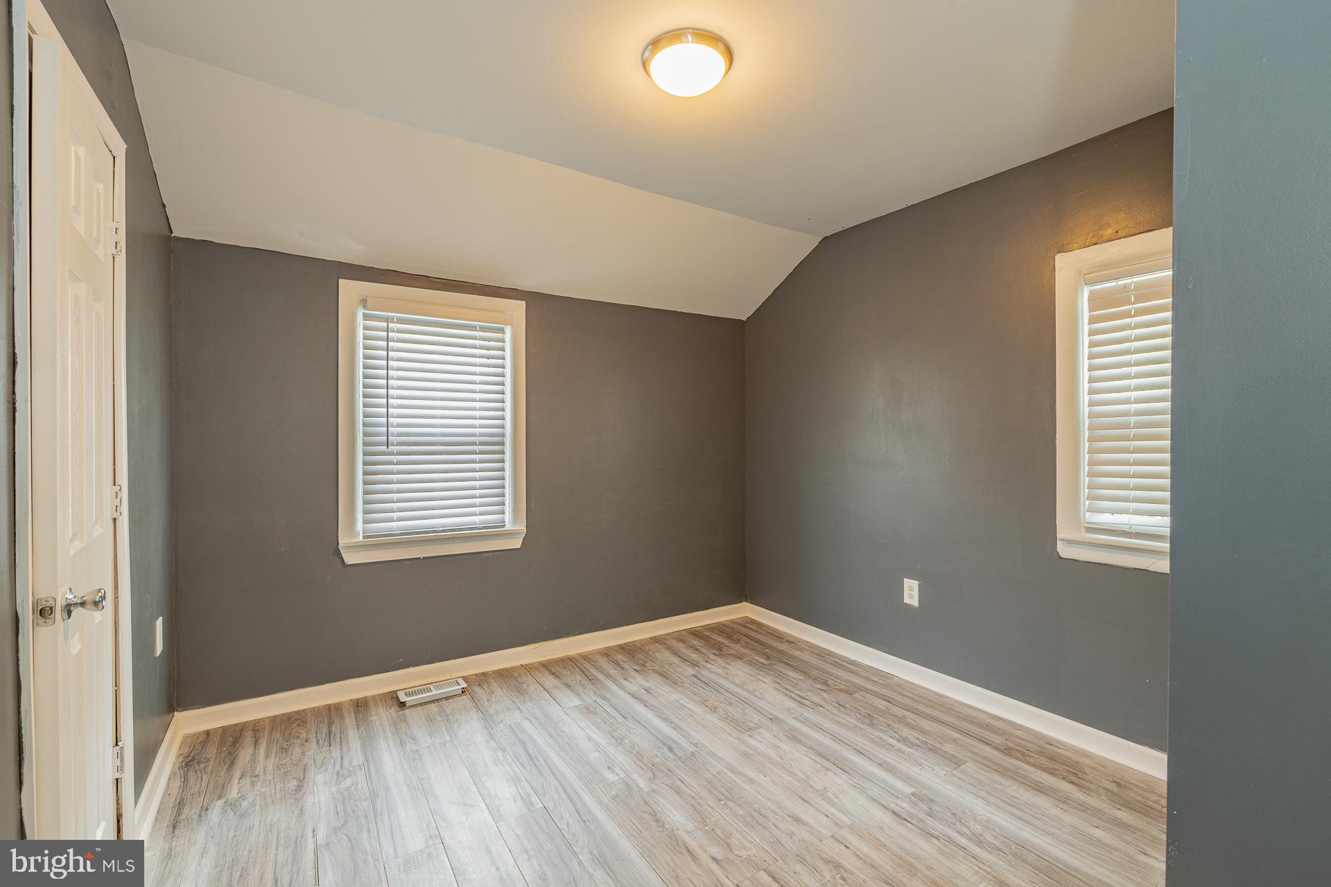 EAST COLUMBIA - Residential