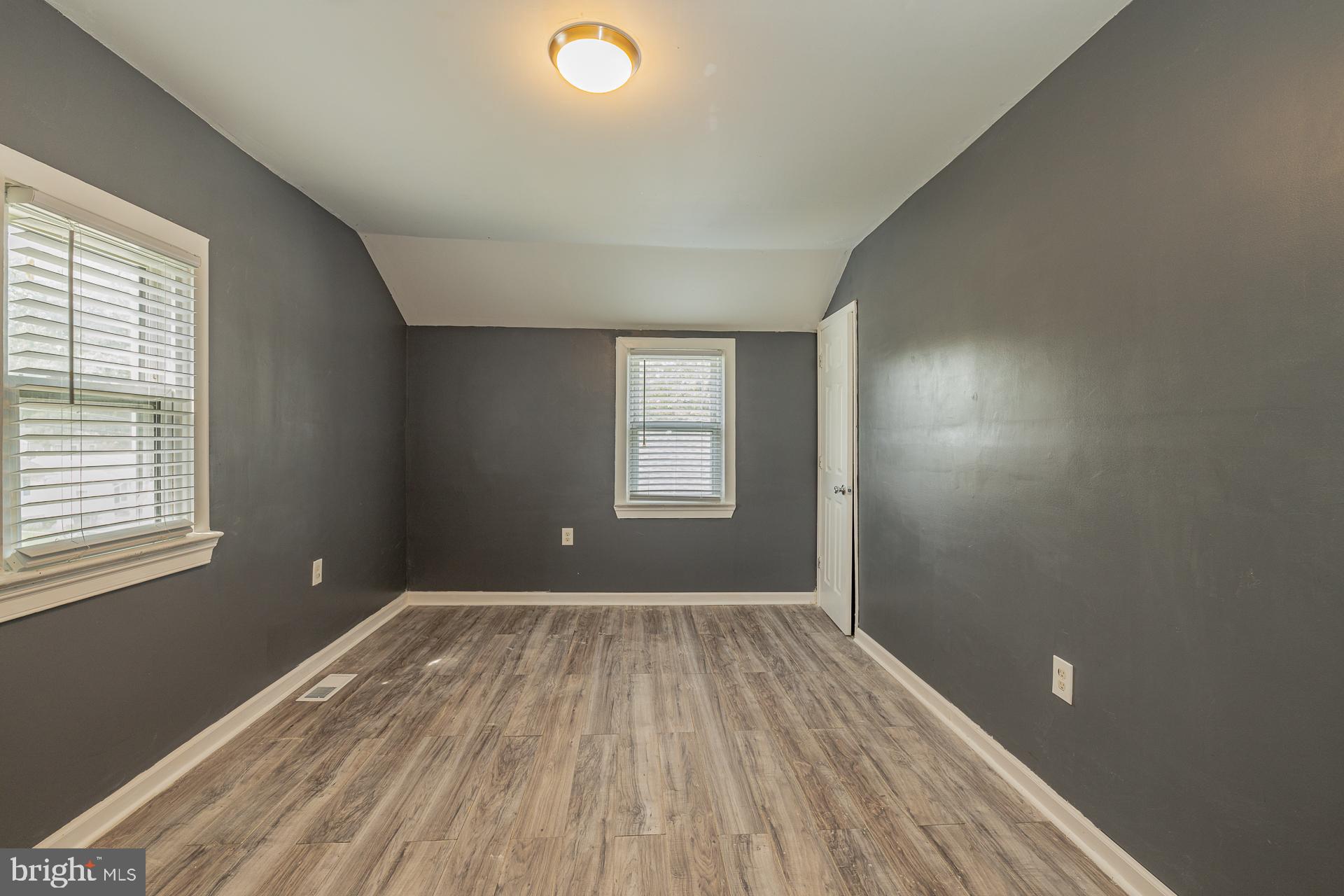 EAST COLUMBIA - Residential