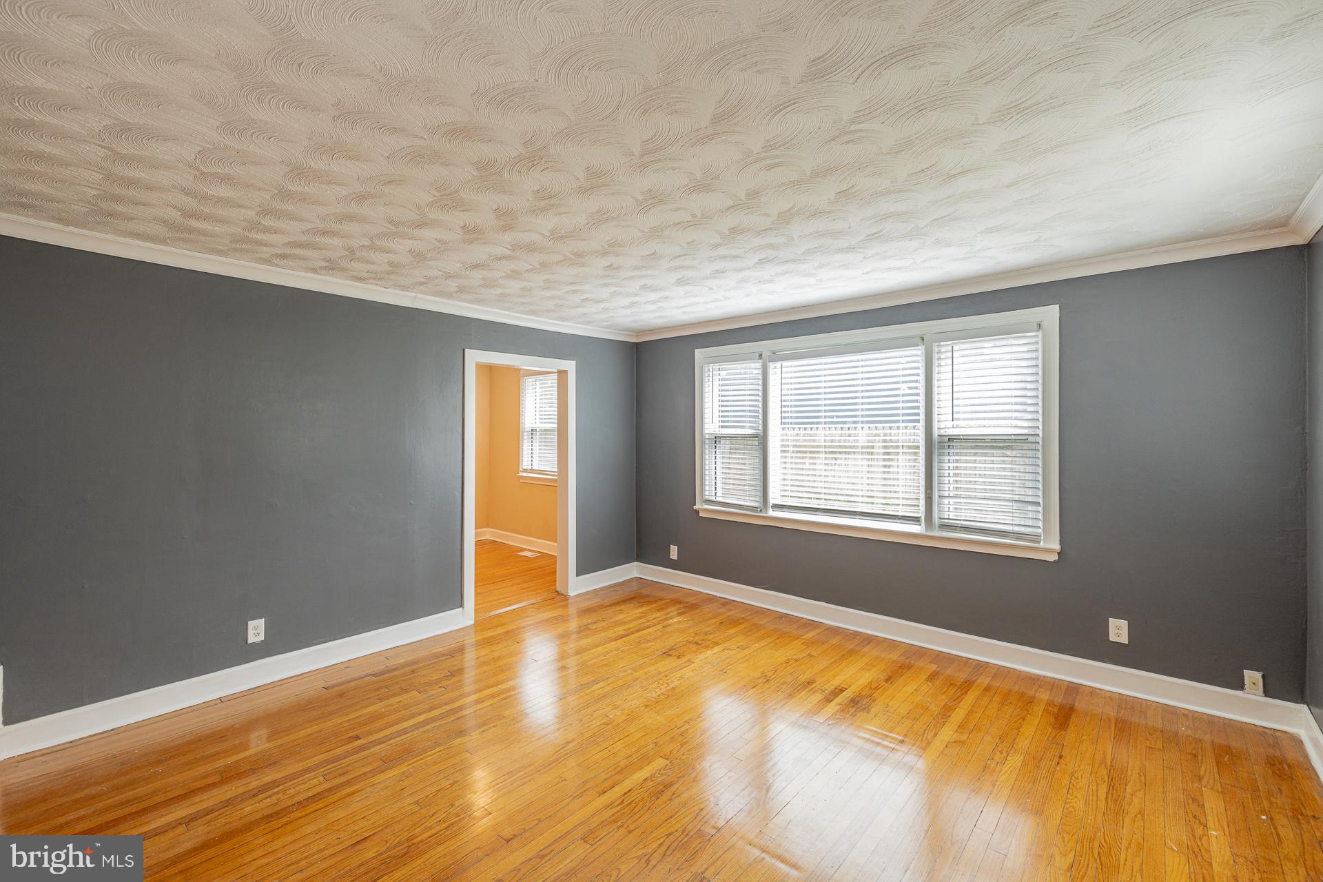 EAST COLUMBIA - Residential