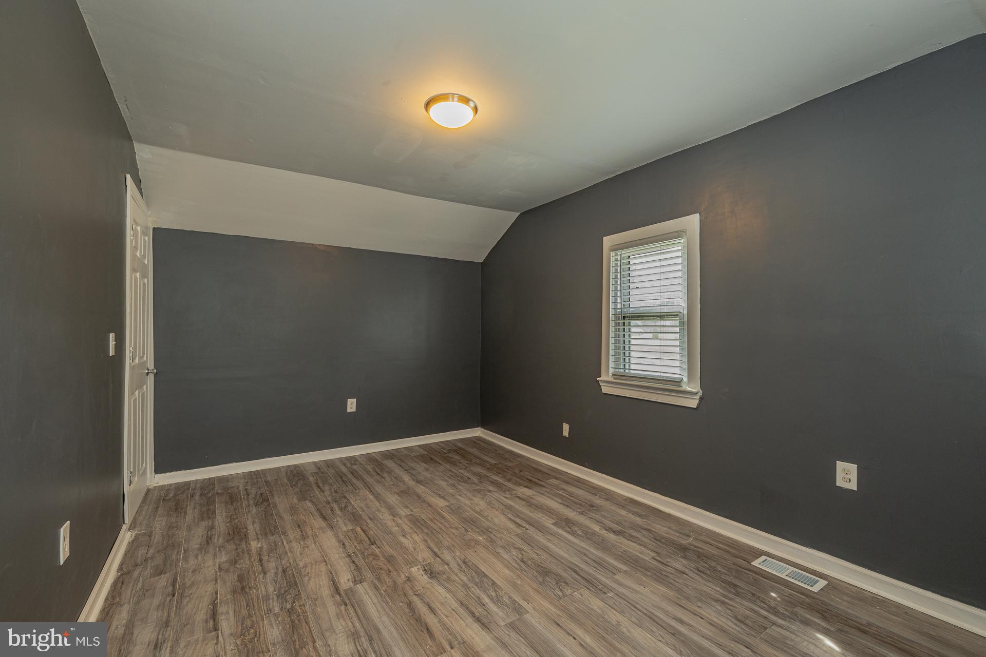 EAST COLUMBIA - Residential