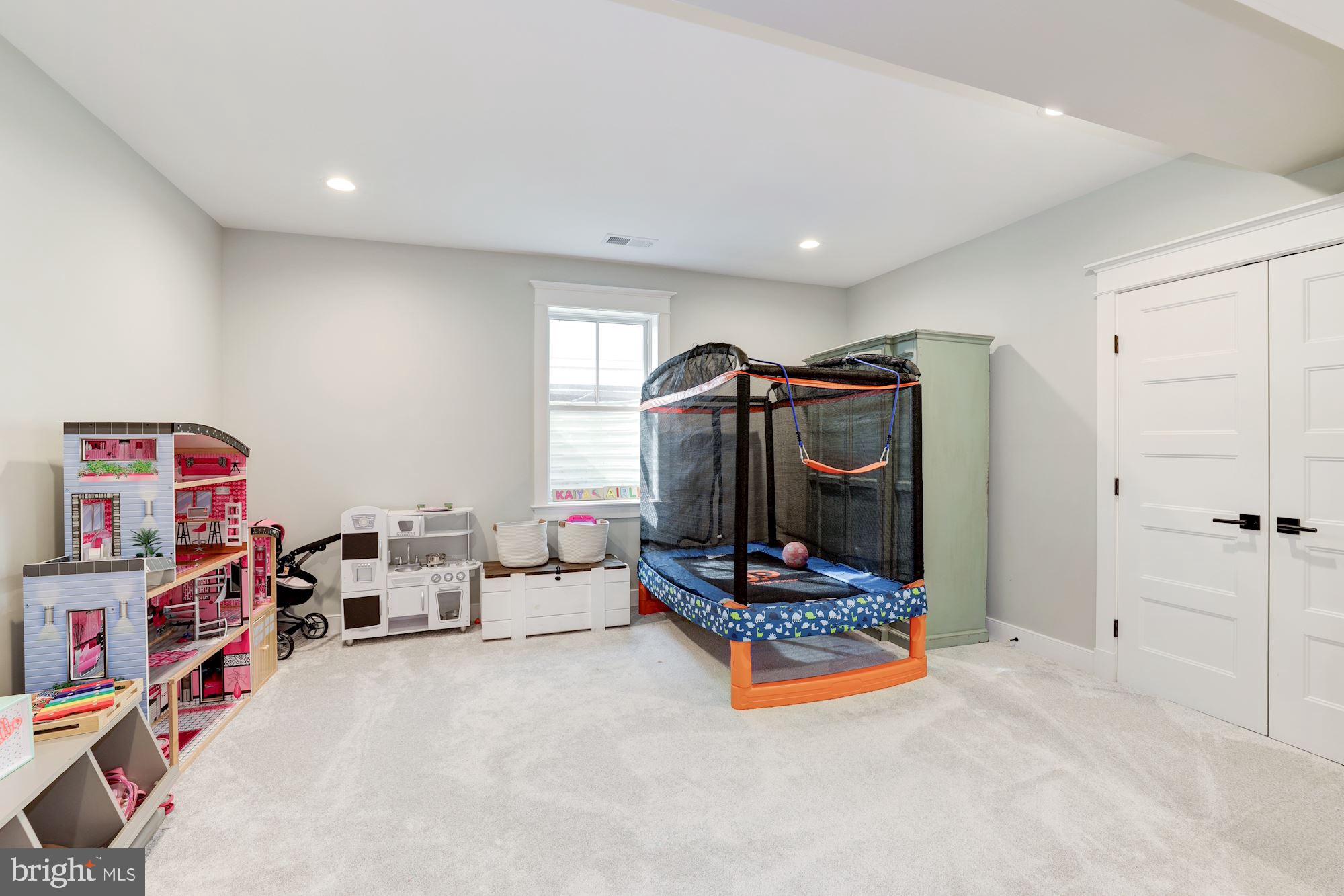 CHERRYDALE - Residential