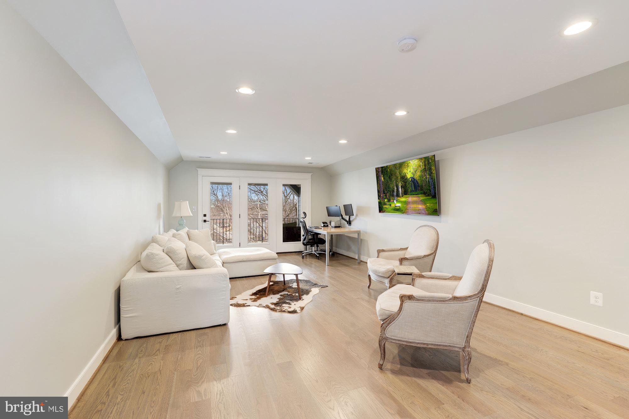 CHERRYDALE - Residential