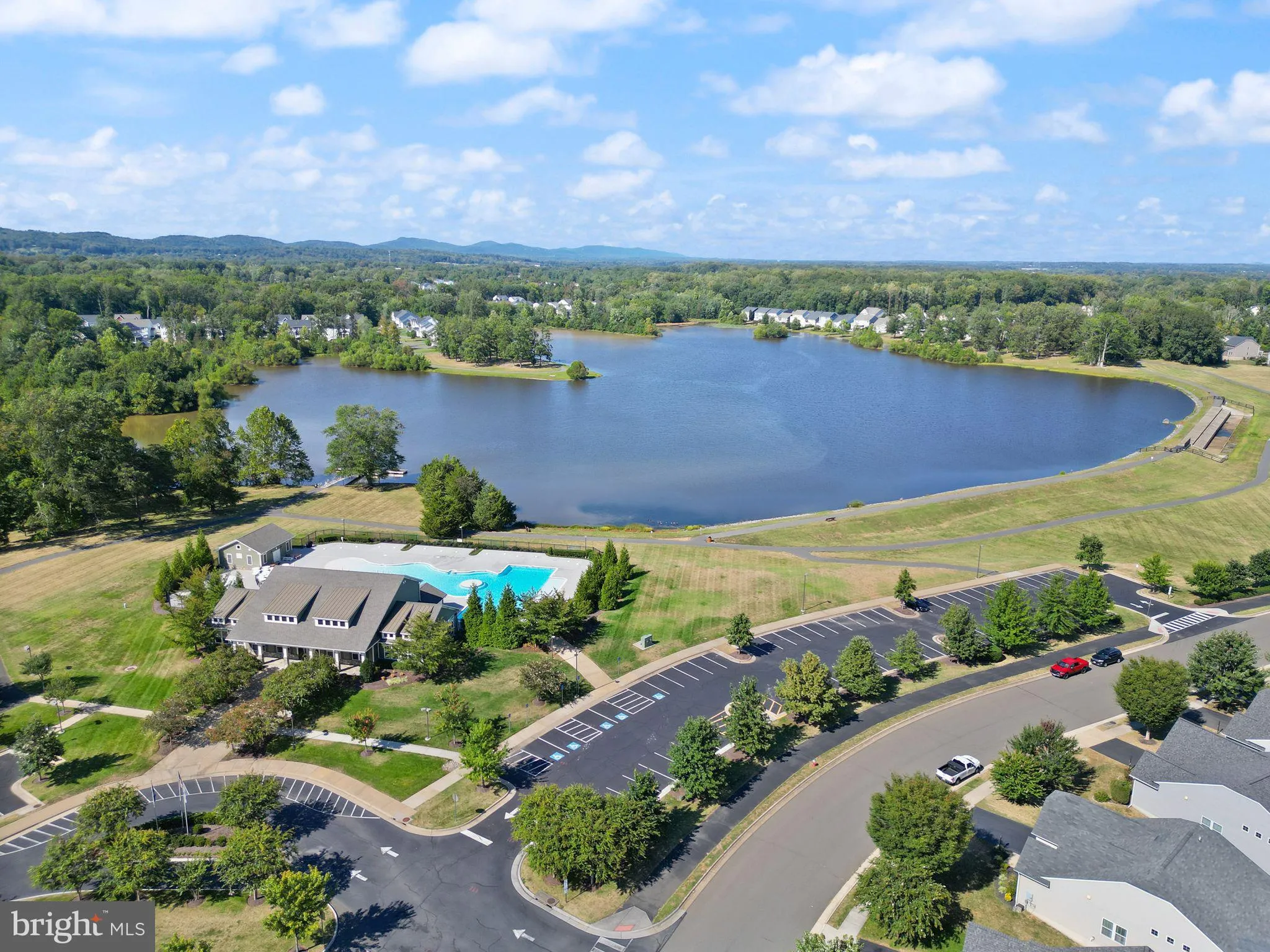 Warrenton, Virginia 20187, United States, 4 Bedrooms Bedrooms, ,3 BathroomsBathrooms,Residential,Active,201477