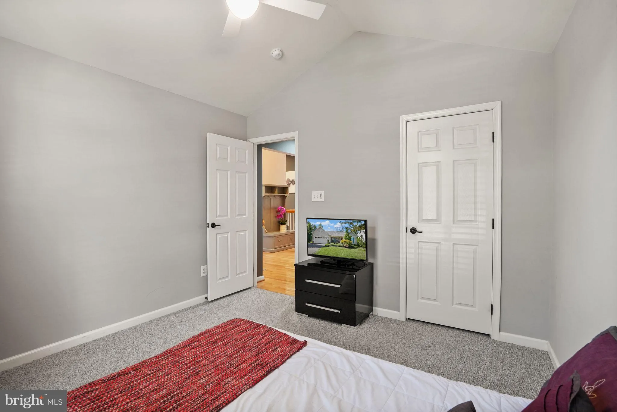 Warrenton, Virginia 20187, United States, 4 Bedrooms Bedrooms, ,3 BathroomsBathrooms,Residential,Active,201477