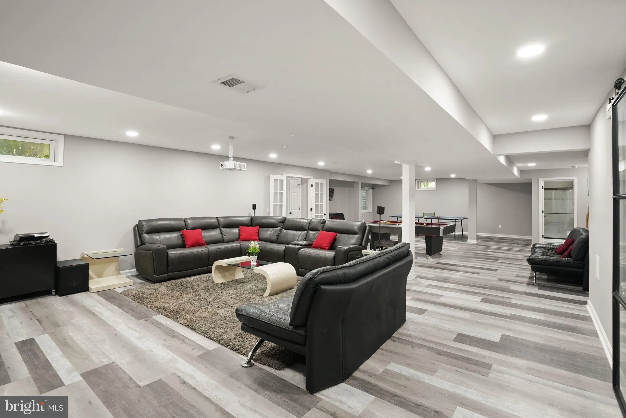 Warrenton, Virginia 20187, United States, 4 Bedrooms Bedrooms, ,3 BathroomsBathrooms,Residential,Active,201477