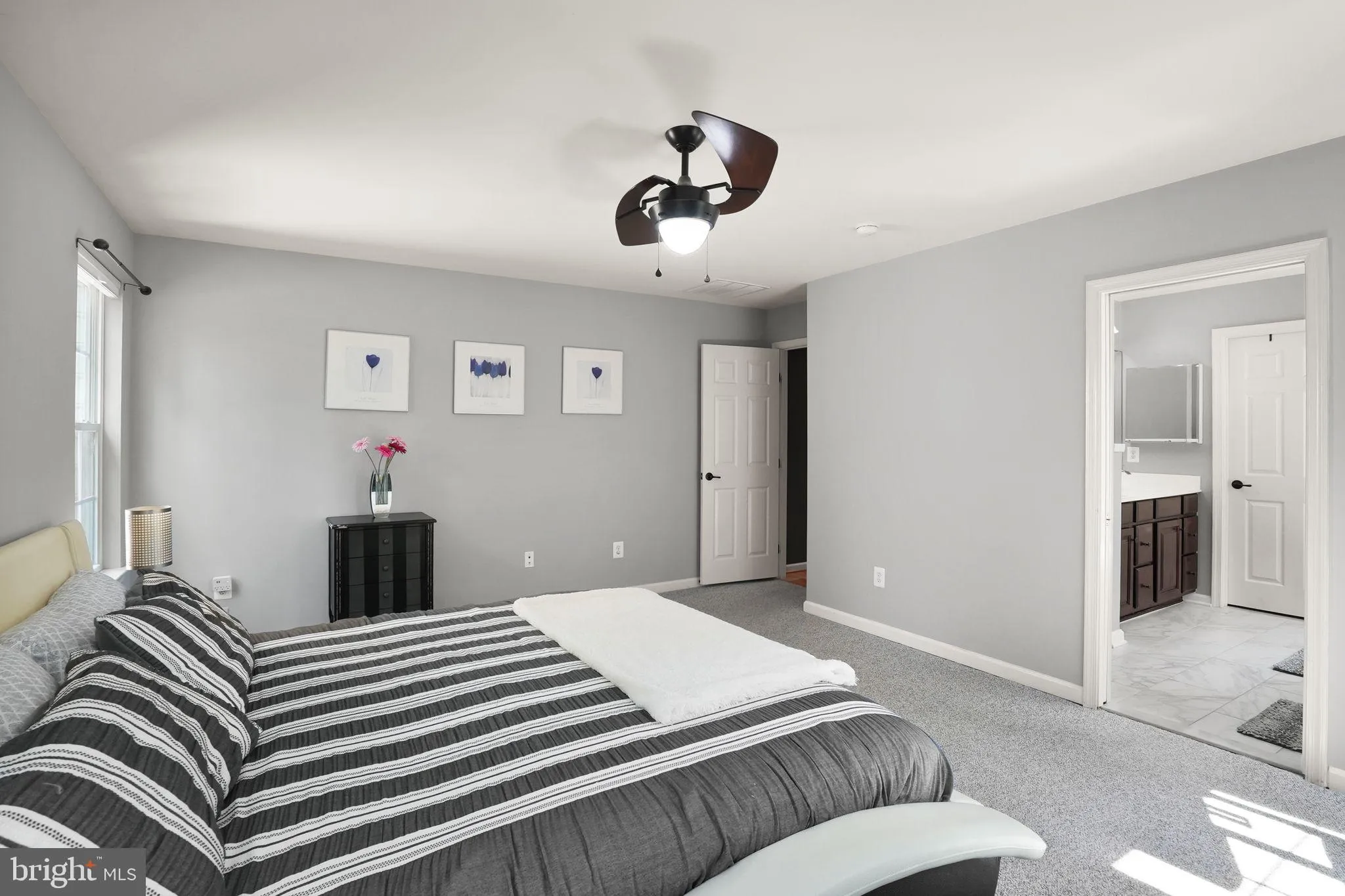 Warrenton, Virginia 20187, United States, 4 Bedrooms Bedrooms, ,3 BathroomsBathrooms,Residential,Active,201477