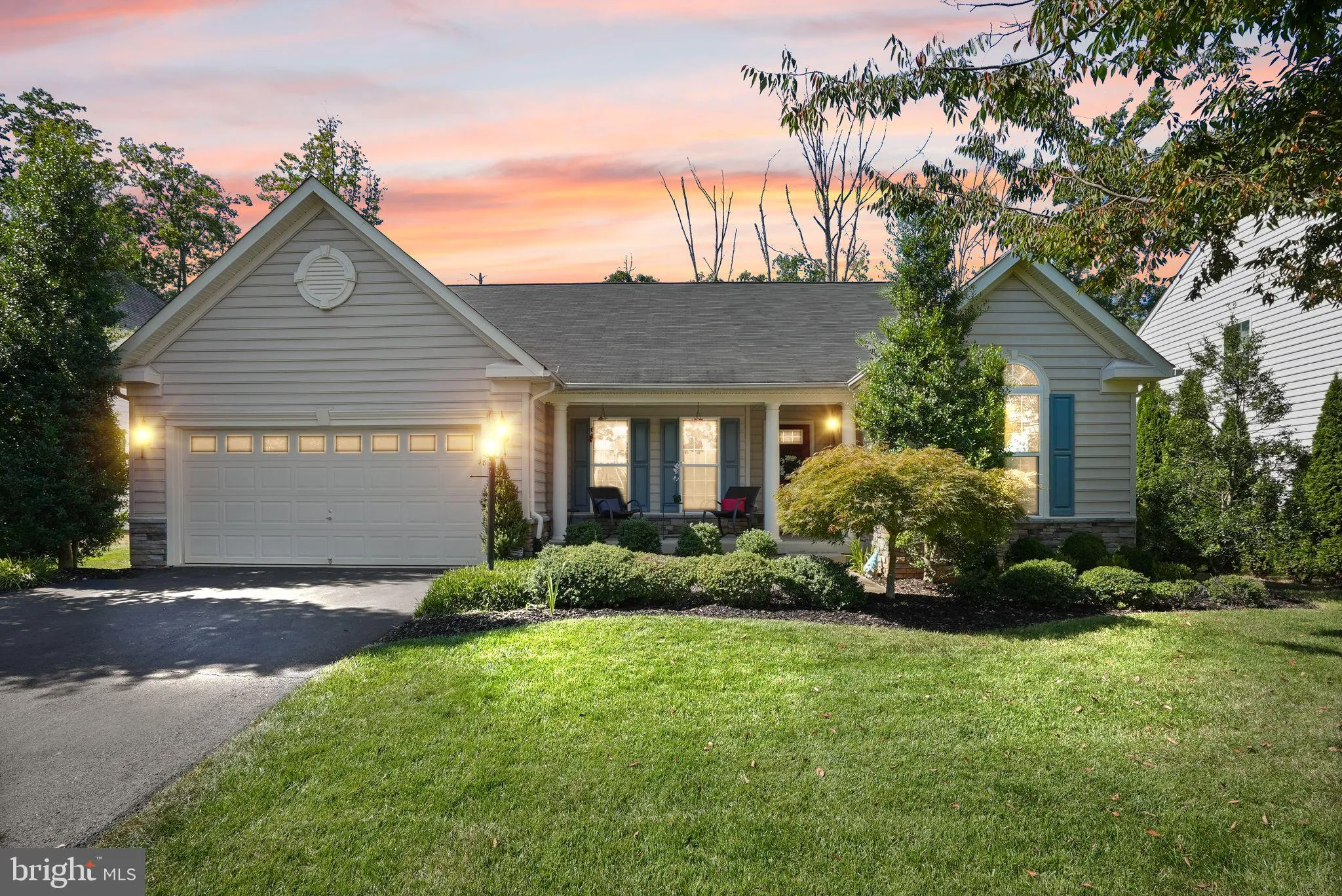 Warrenton, Virginia 20187, United States, 4 Bedrooms Bedrooms, ,3 BathroomsBathrooms,Residential,Active,201477