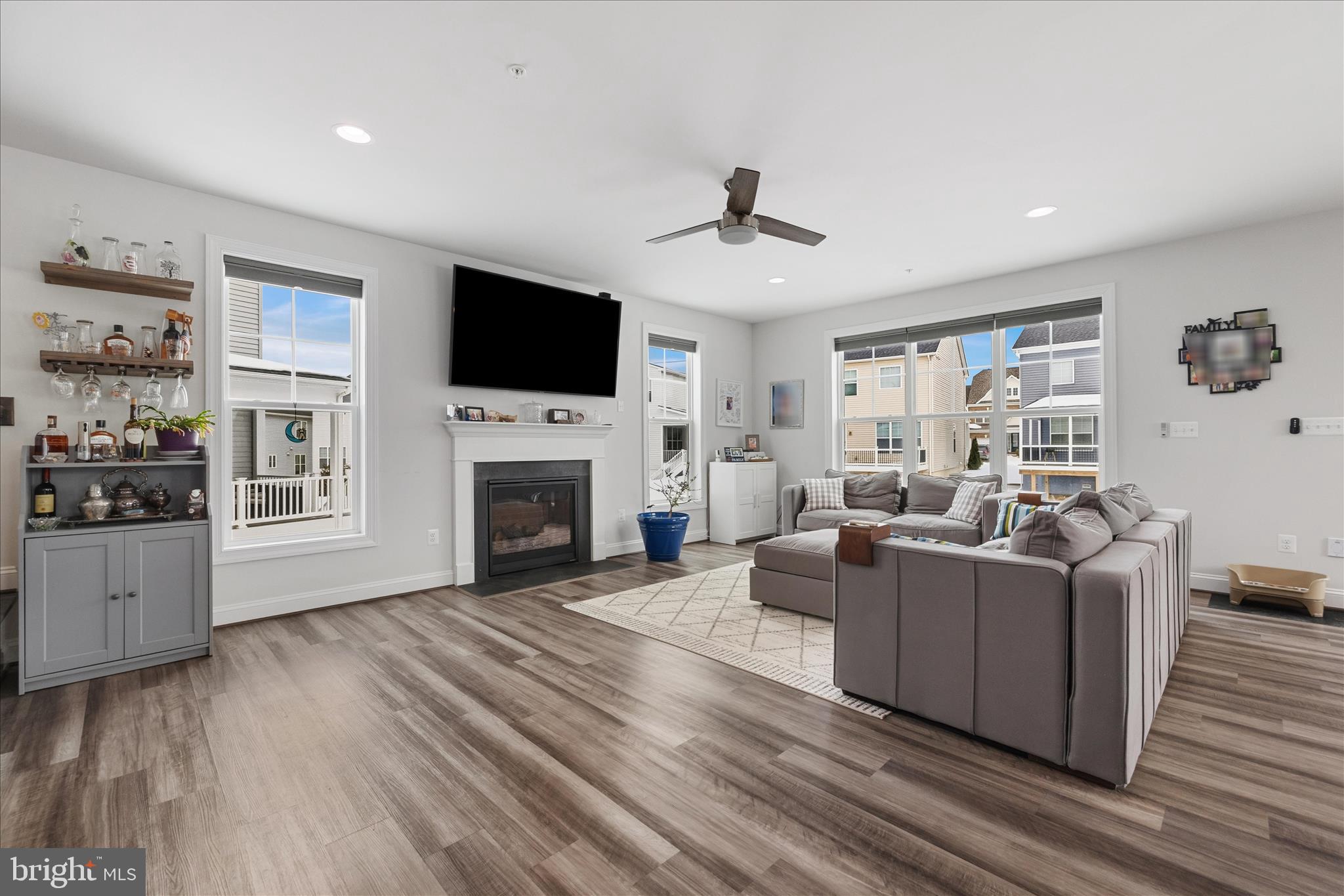 THE CASCADES AT TWO RIVERS - Residential