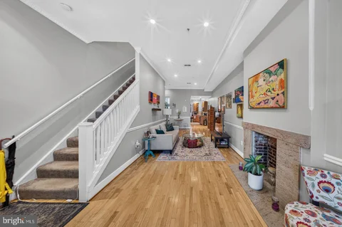 MLS: DCDC2287630