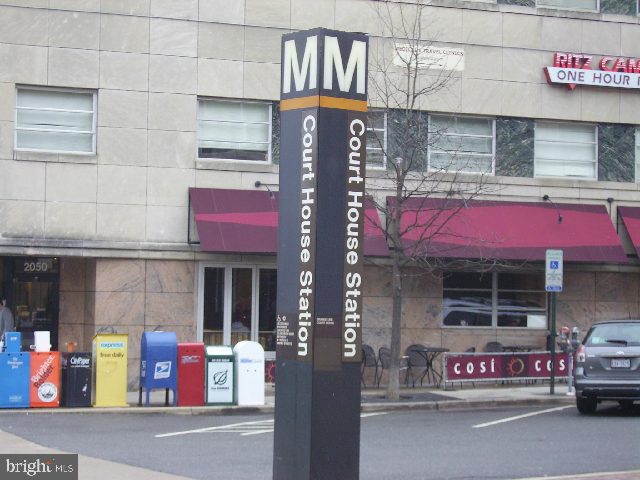 COLONIAL VILLAGE - Residential Lease