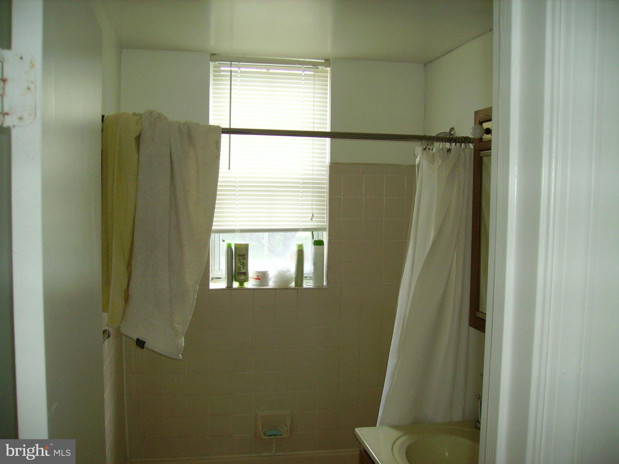 COLONIAL VILLAGE - Residential Lease