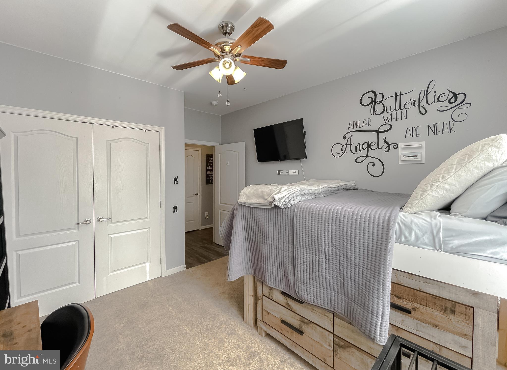 SOLOMONS LANDING - Residential