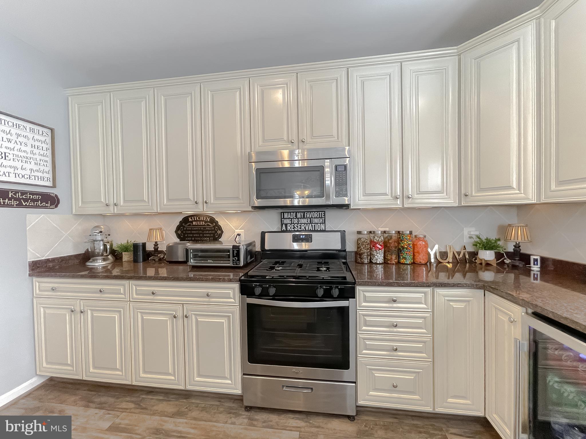 SOLOMONS LANDING - Residential